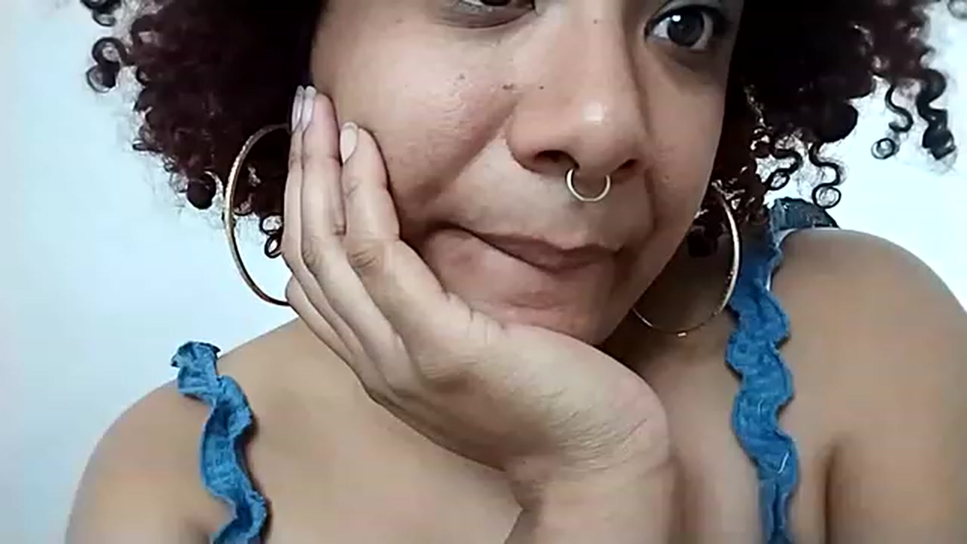 Gallery image thumbnail from Mysticbae's myfreecams stream on, 05/18/2023, 16:19 image 5 of 20