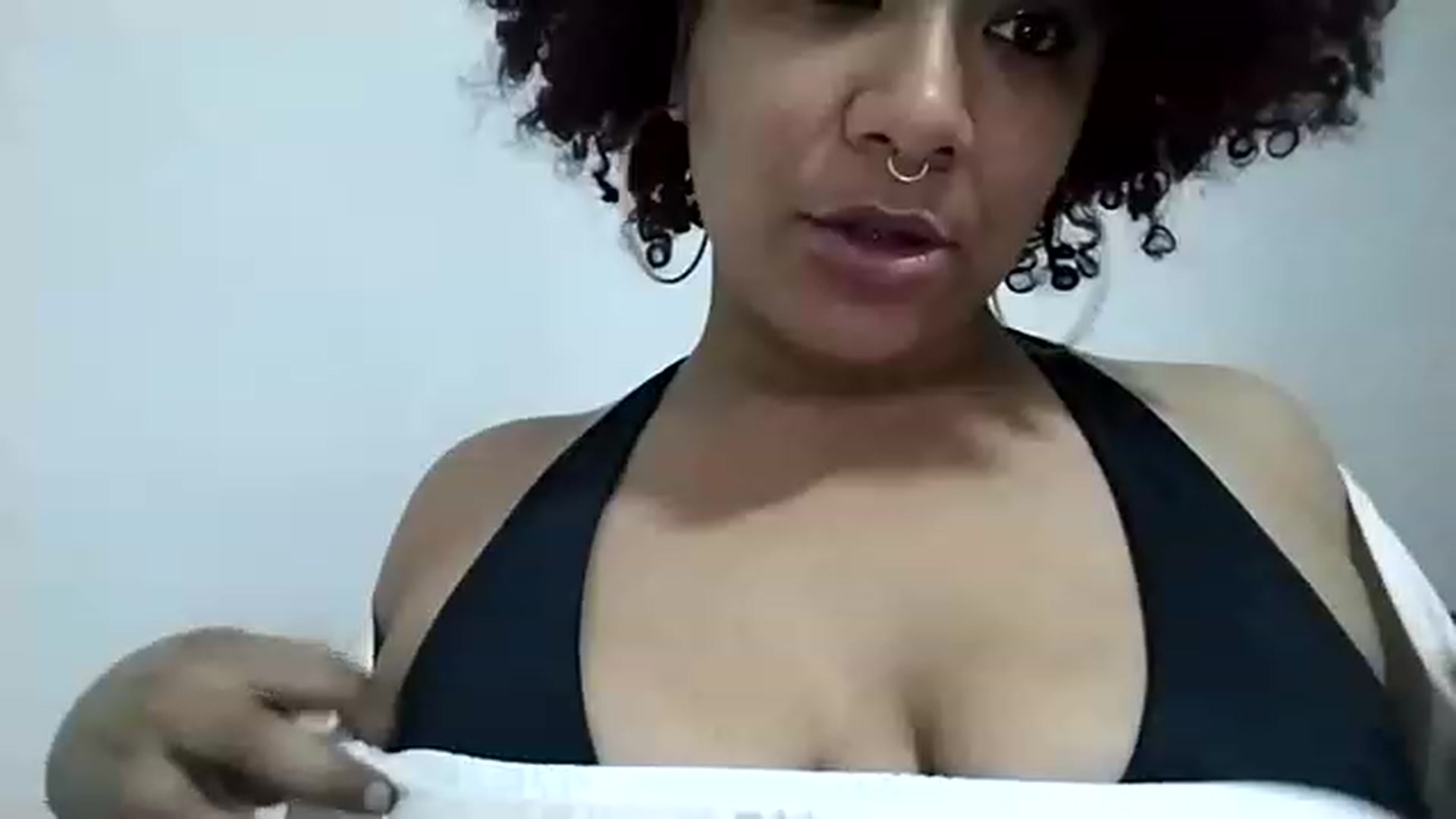 Gallery image thumbnail from Mysticbae's myfreecams stream on, 05/22/2023, 24:37 image 2 of 20