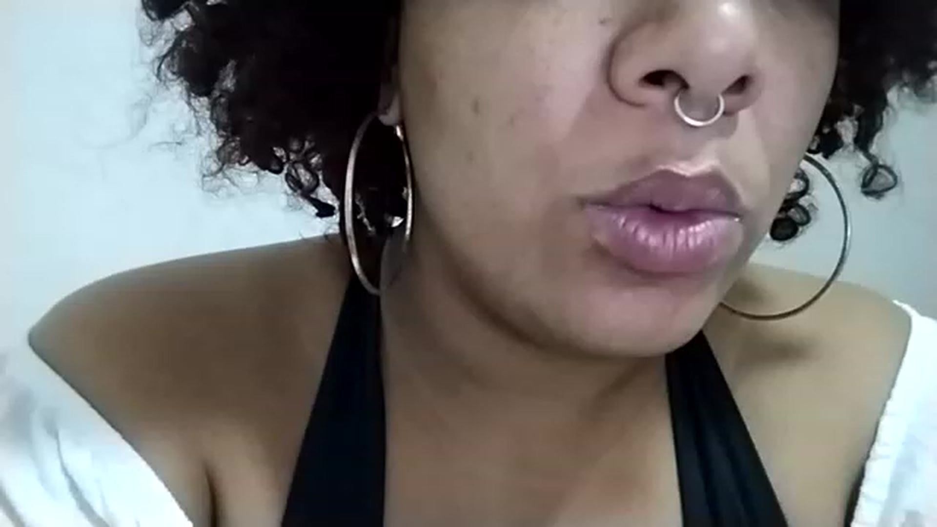 Gallery image thumbnail from Mysticbae's myfreecams stream on, 05/22/2023, 24:37 image 7 of 20