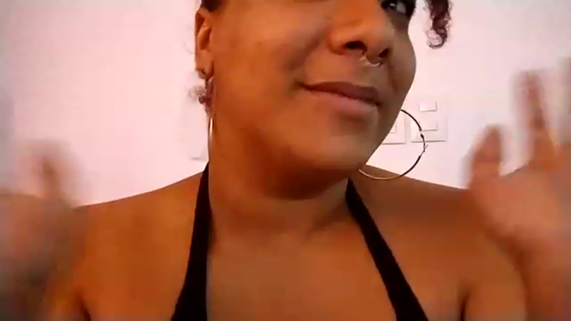 Gallery image thumbnail from Mysticbae's myfreecams stream on, 05/22/2023, 17:23 image 17 of 20
