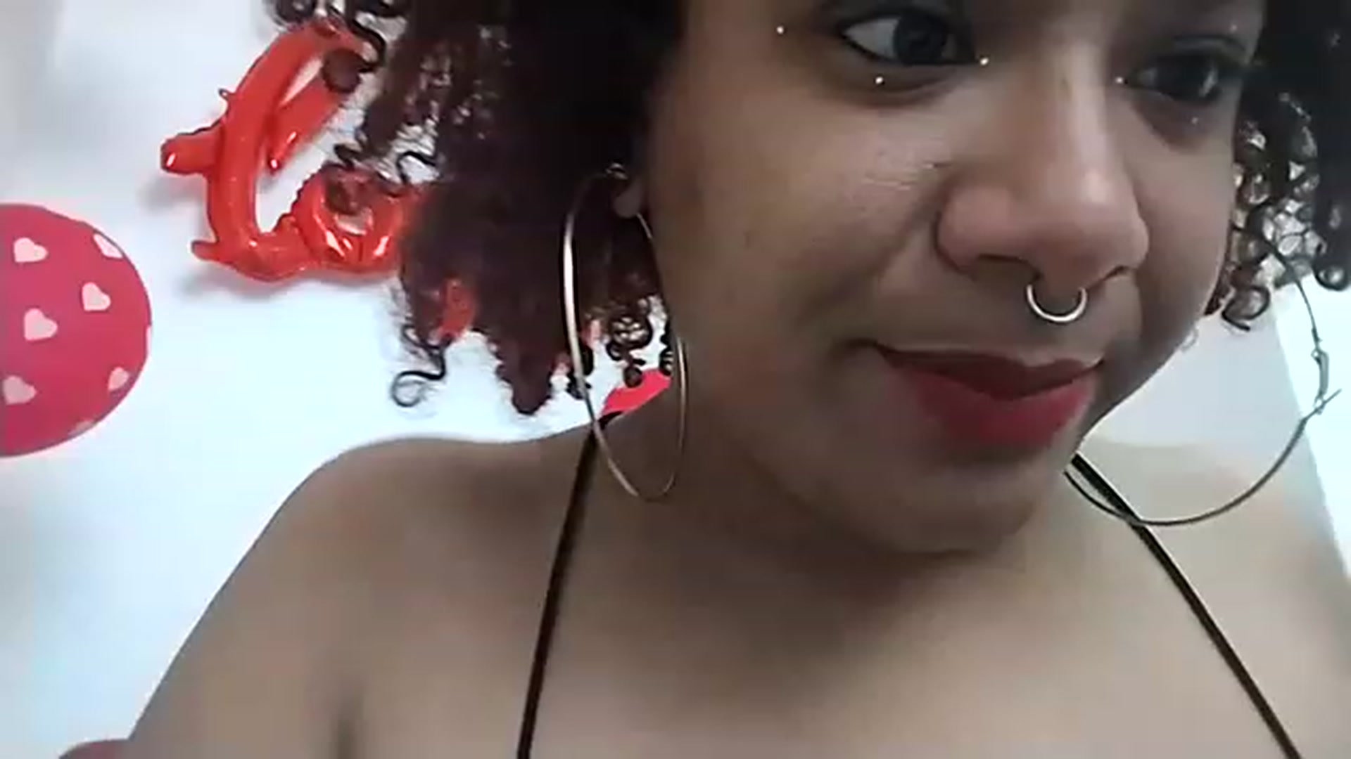 Gallery image thumbnail from Mysticbae's myfreecams stream on, 06/05/2023, 15:31 image 15 of 20