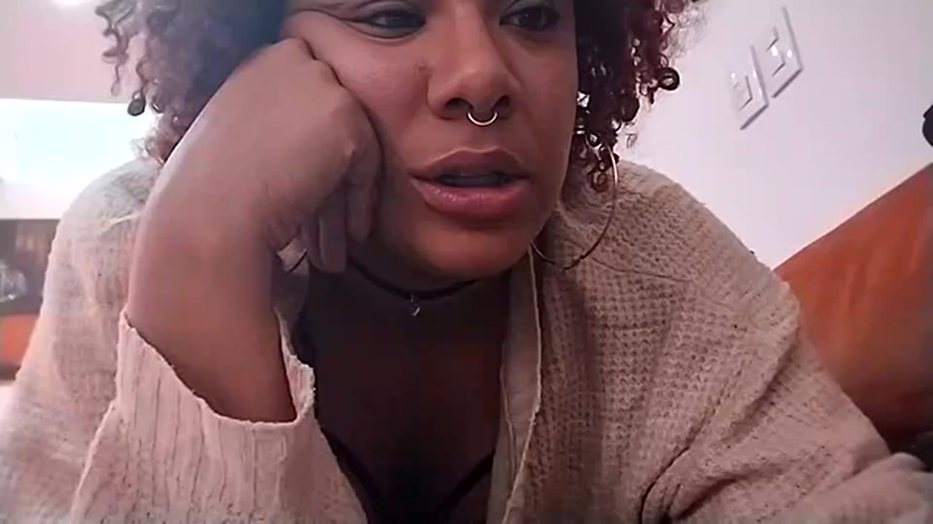 Gallery image thumbnail from Mysticbae's myfreecams stream on, 07/03/2023, 16:10 image 2 of 20