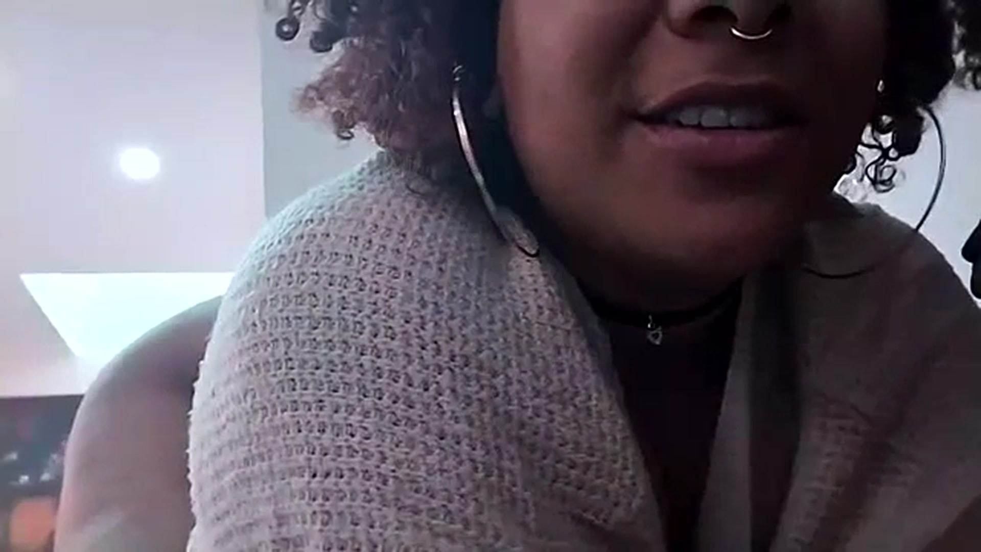 Gallery image thumbnail from Mysticbae's myfreecams stream on, 07/03/2023, 16:52 image 2 of 20