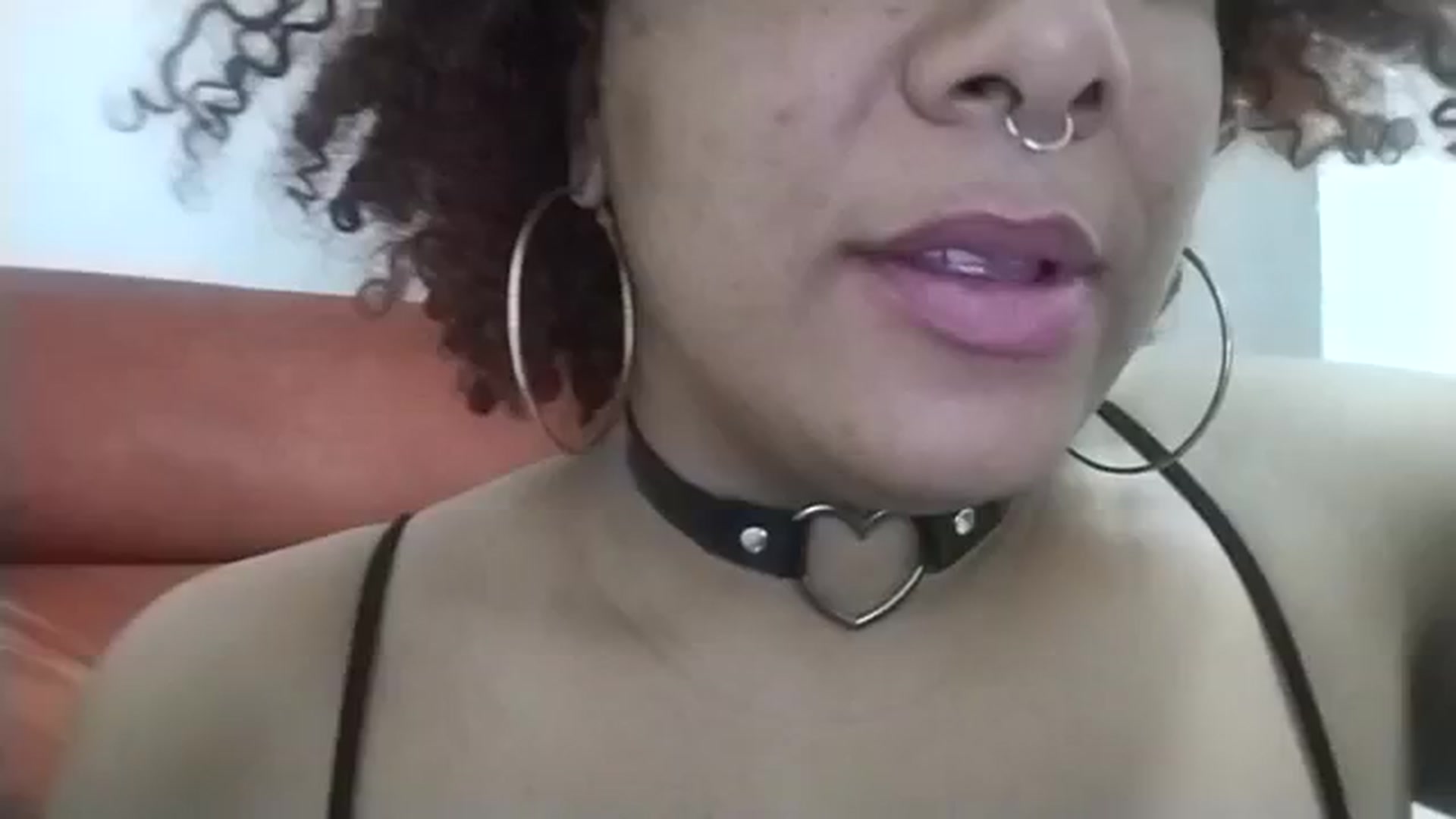 Gallery image thumbnail from Mysticbae's myfreecams stream on, 08/01/2023, 02:02 image 8 of 20