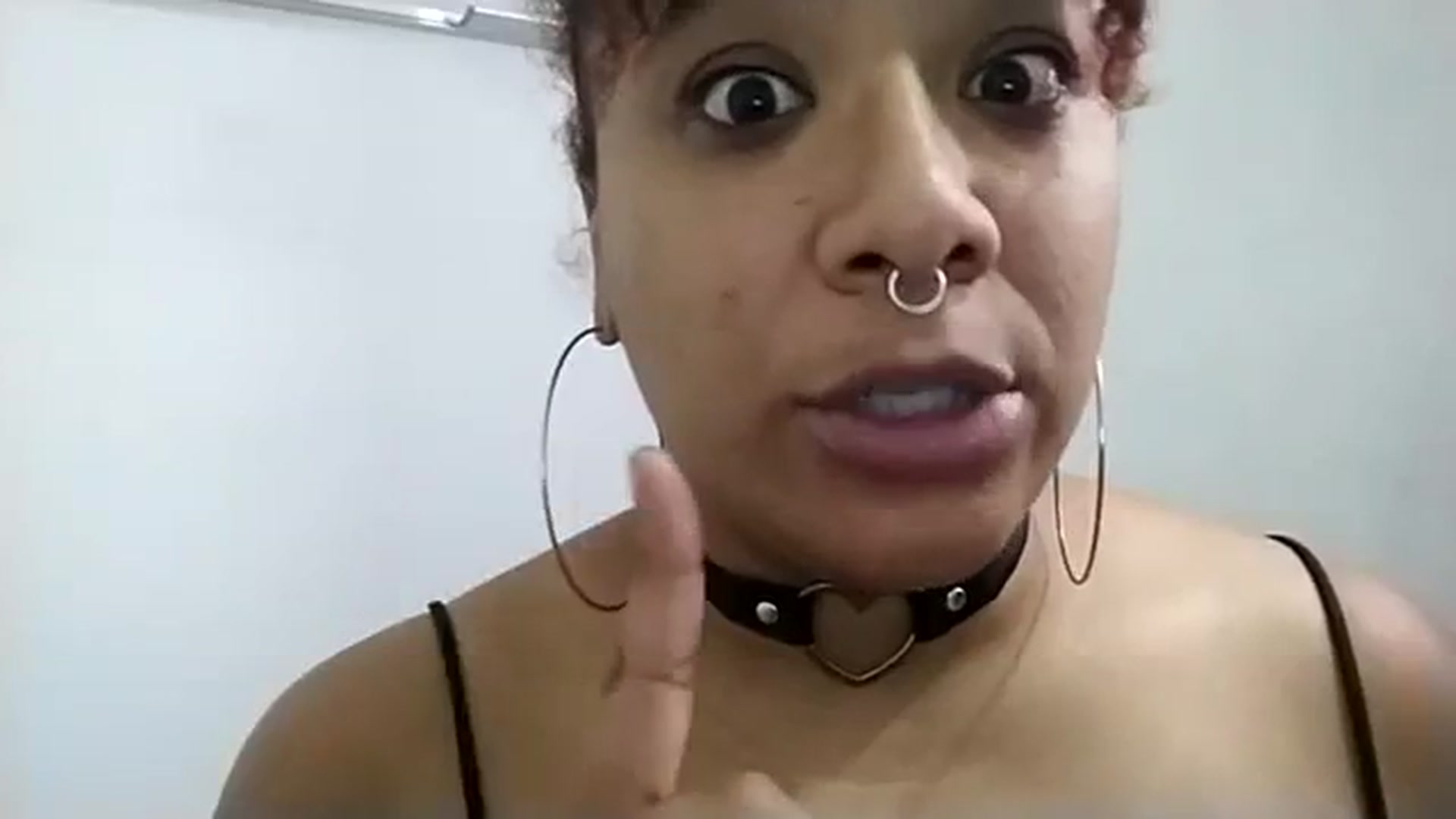 Gallery image thumbnail from Mysticbae's myfreecams stream on, 08/03/2023, 01:16 image 13 of 20