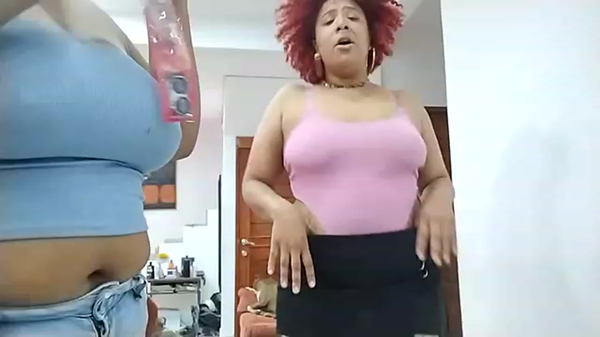 Gallery image thumbnail from Mysticbae's myfreecams stream on, 08/12/2023, 02:08 image 4 of 20