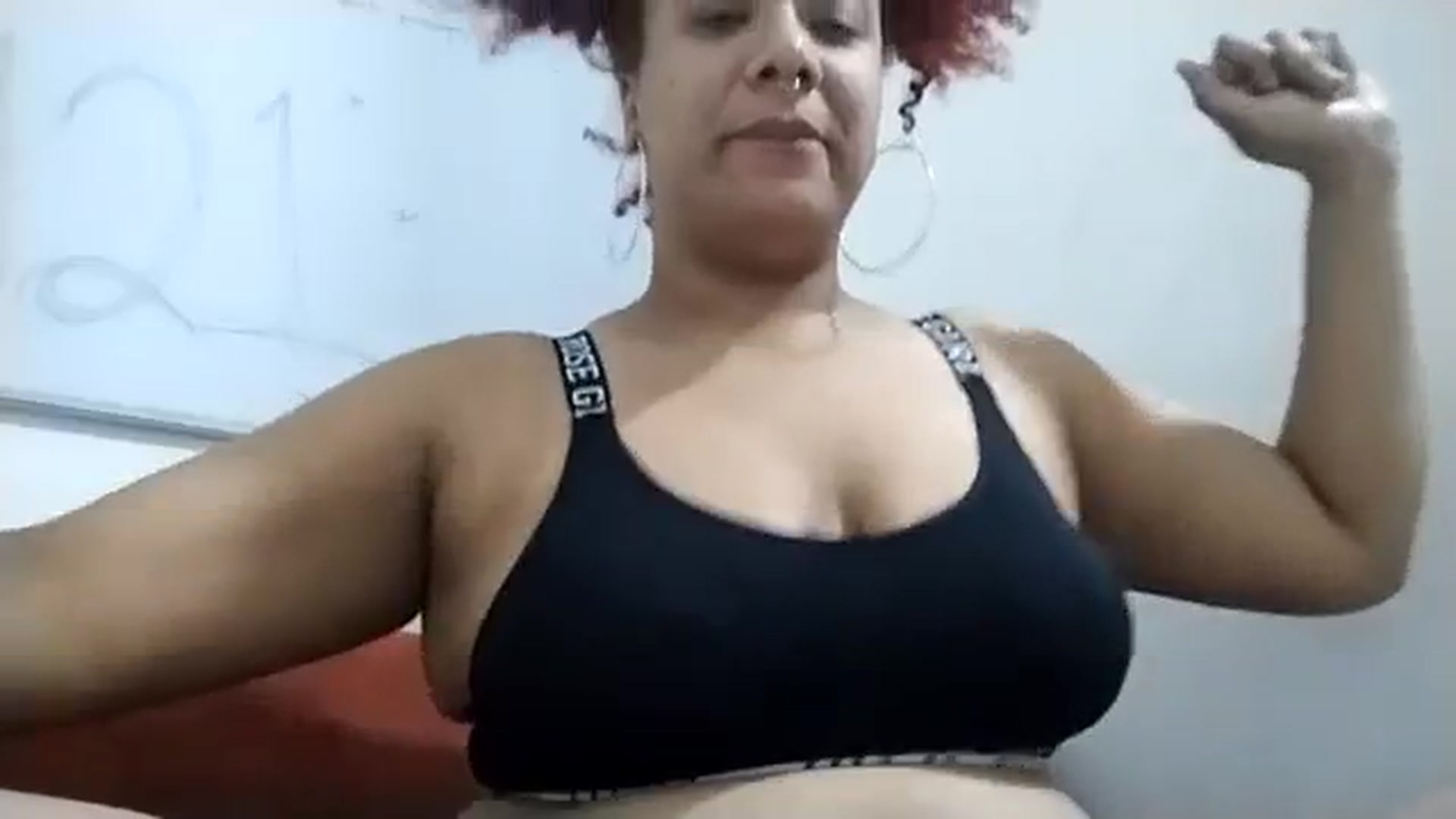 Gallery image thumbnail from Mysticbae's myfreecams stream on, 08/17/2023, 02:27 image 4 of 20