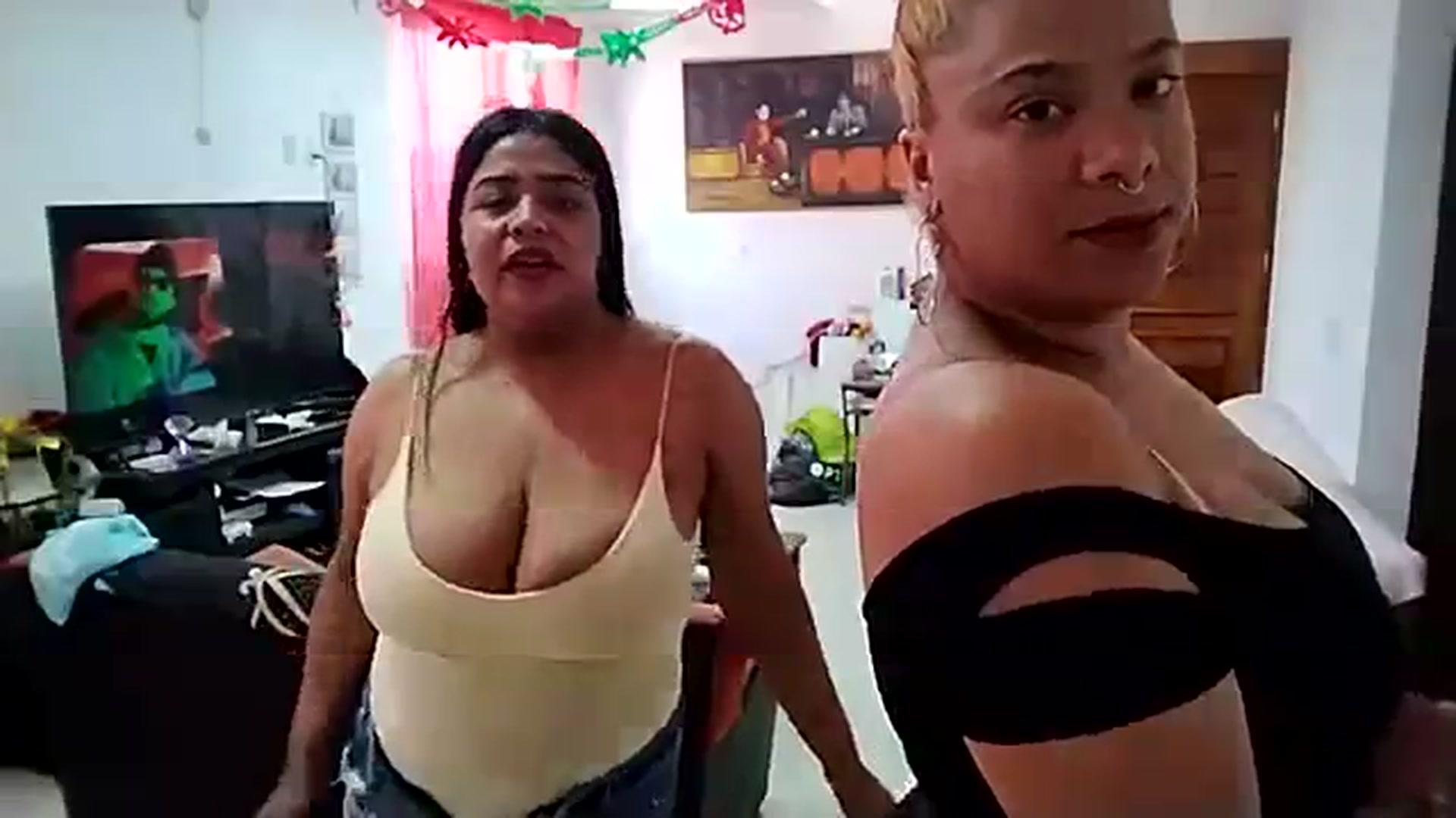 Gallery image thumbnail from Mysticbae's myfreecams stream on, 09/28/2023, 17:51 image 2 of 20