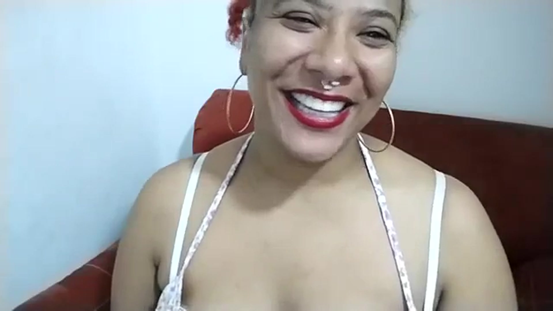 Gallery image thumbnail from Mysticbae's myfreecams stream on, 10/04/2023, 01:56 image 4 of 20
