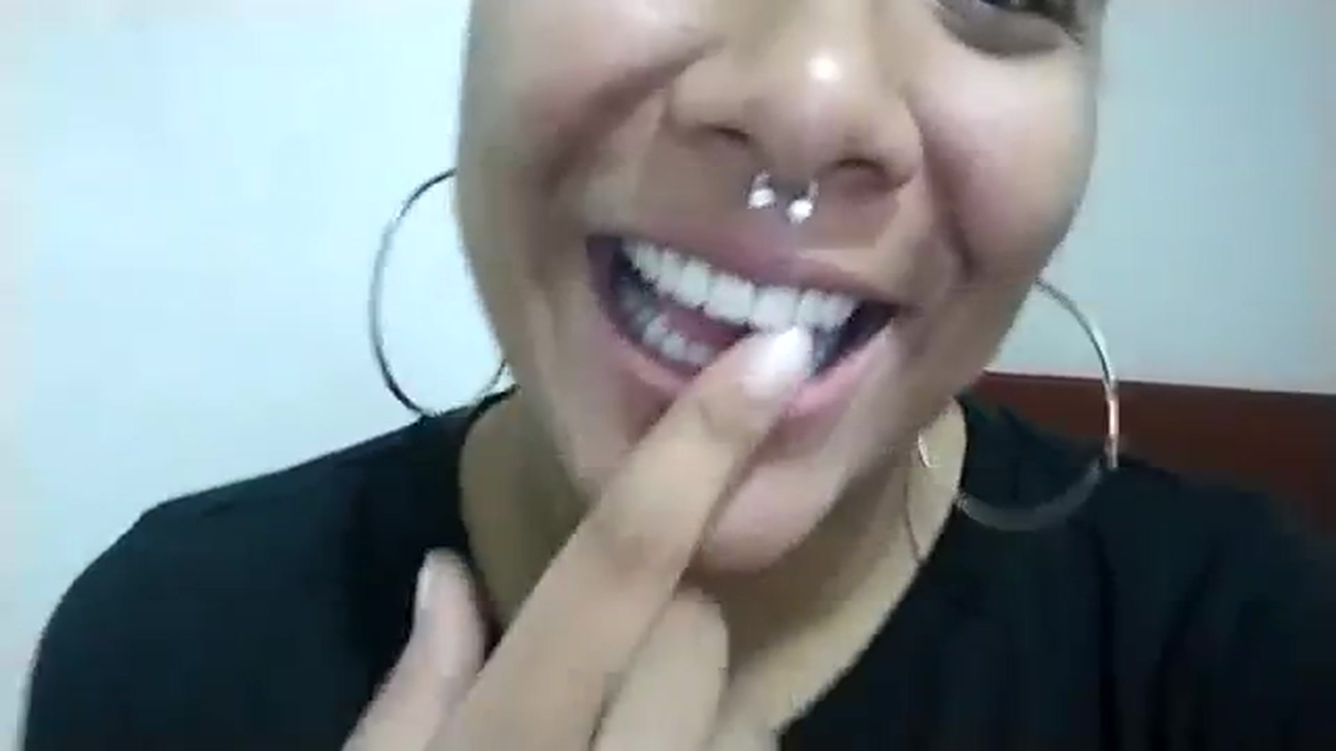 Gallery image thumbnail from Mysticbae's myfreecams stream on, 10/06/2023, 01:05 image 3 of 20