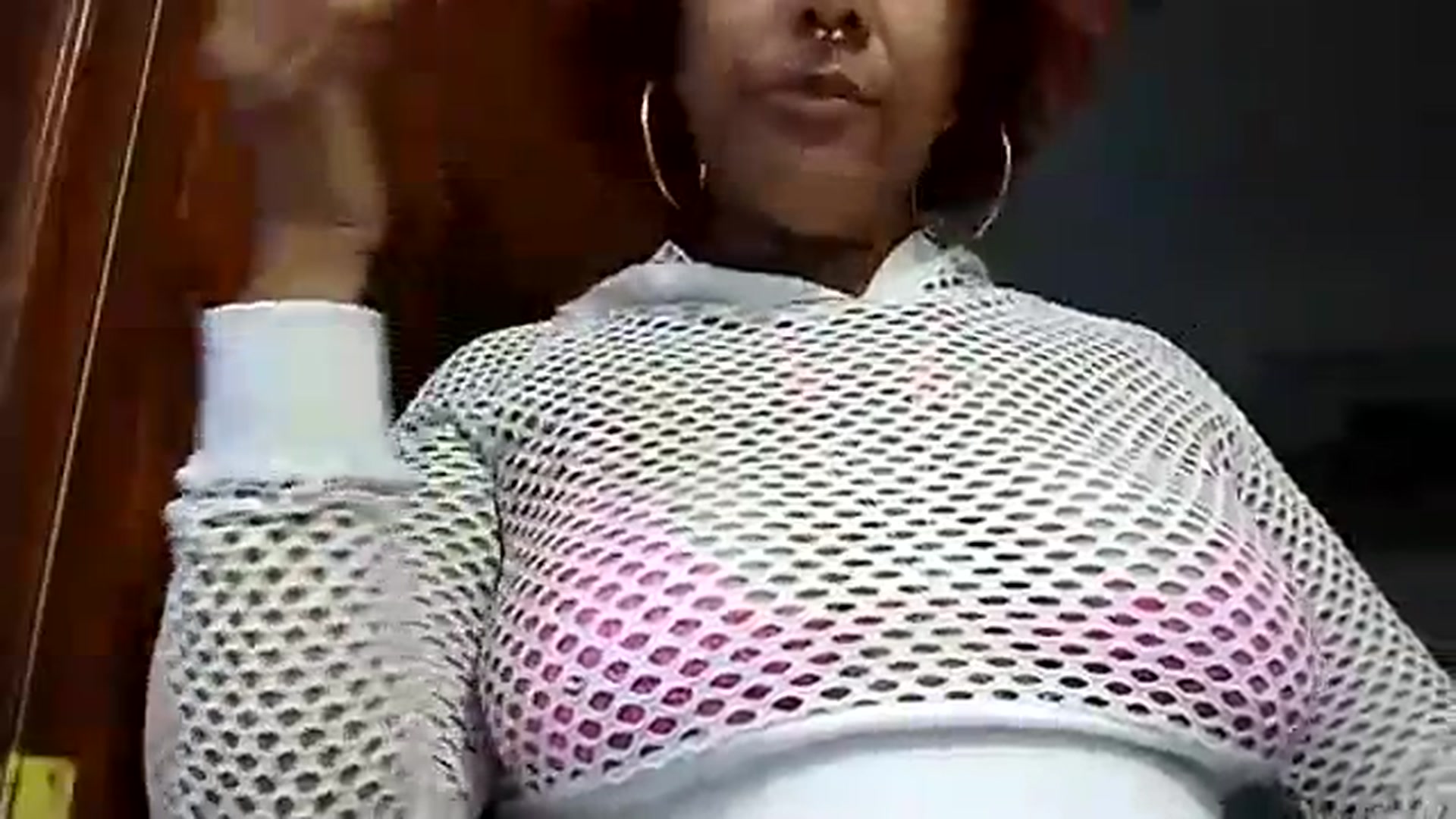 Gallery image thumbnail from Mysticbae's myfreecams stream on, 10/10/2023, 24:00 image 17 of 20