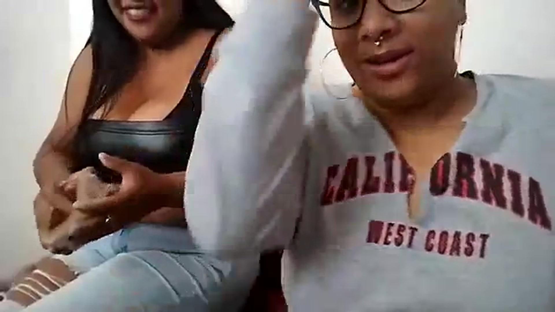 Gallery image thumbnail from Mysticbae's myfreecams stream on, 11/18/2023, 16:17 image 3 of 20