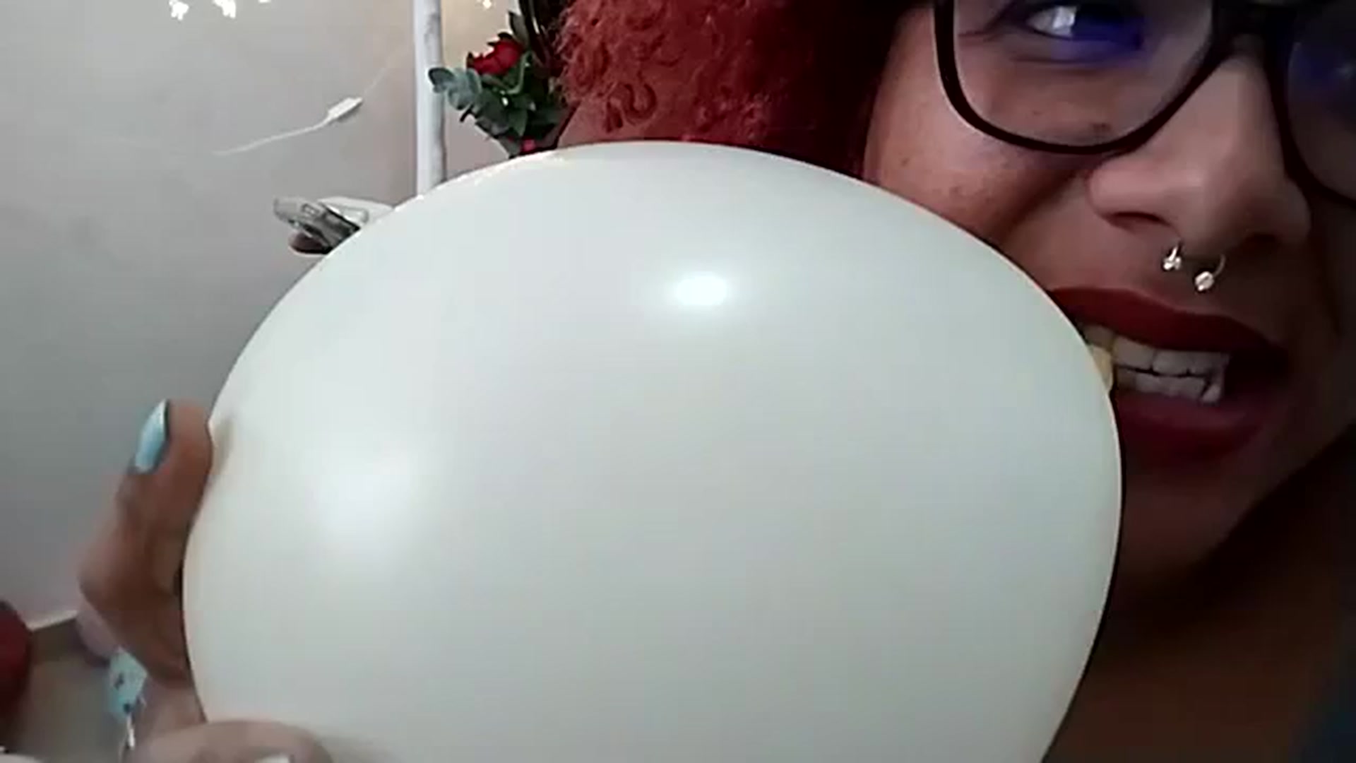 Gallery image thumbnail from Mysticbae's myfreecams stream on, 11/25/2023, 19:36 image 2 of 20