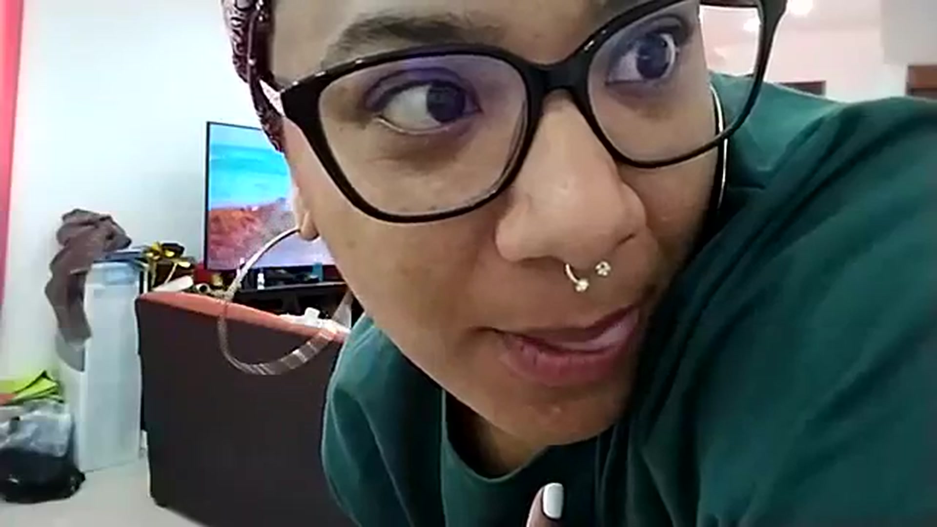 Gallery image thumbnail from Mysticbae's myfreecams stream on, 12/06/2023, 17:58 image 9 of 20