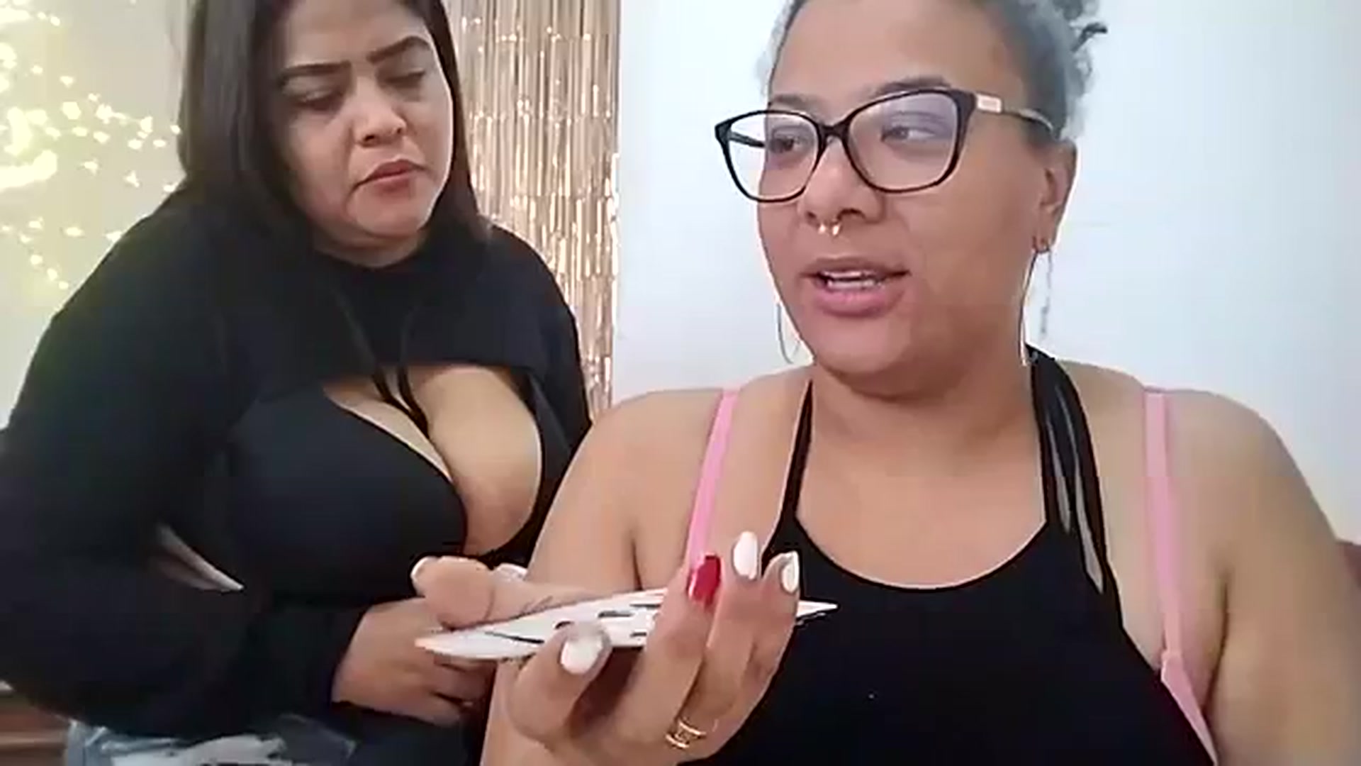 Gallery image thumbnail from Mysticbae's myfreecams stream on, 12/15/2023, 20:12 image 7 of 20