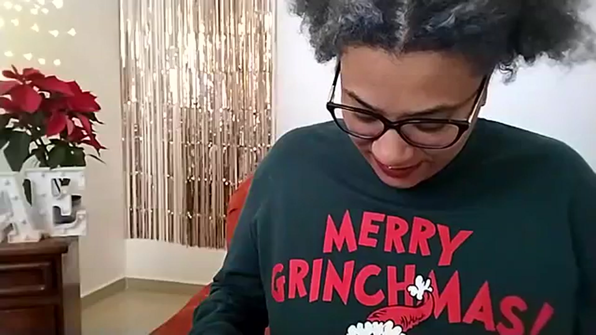 Gallery image thumbnail from Mysticbae's myfreecams stream on, 12/19/2023, 19:23 image 18 of 20