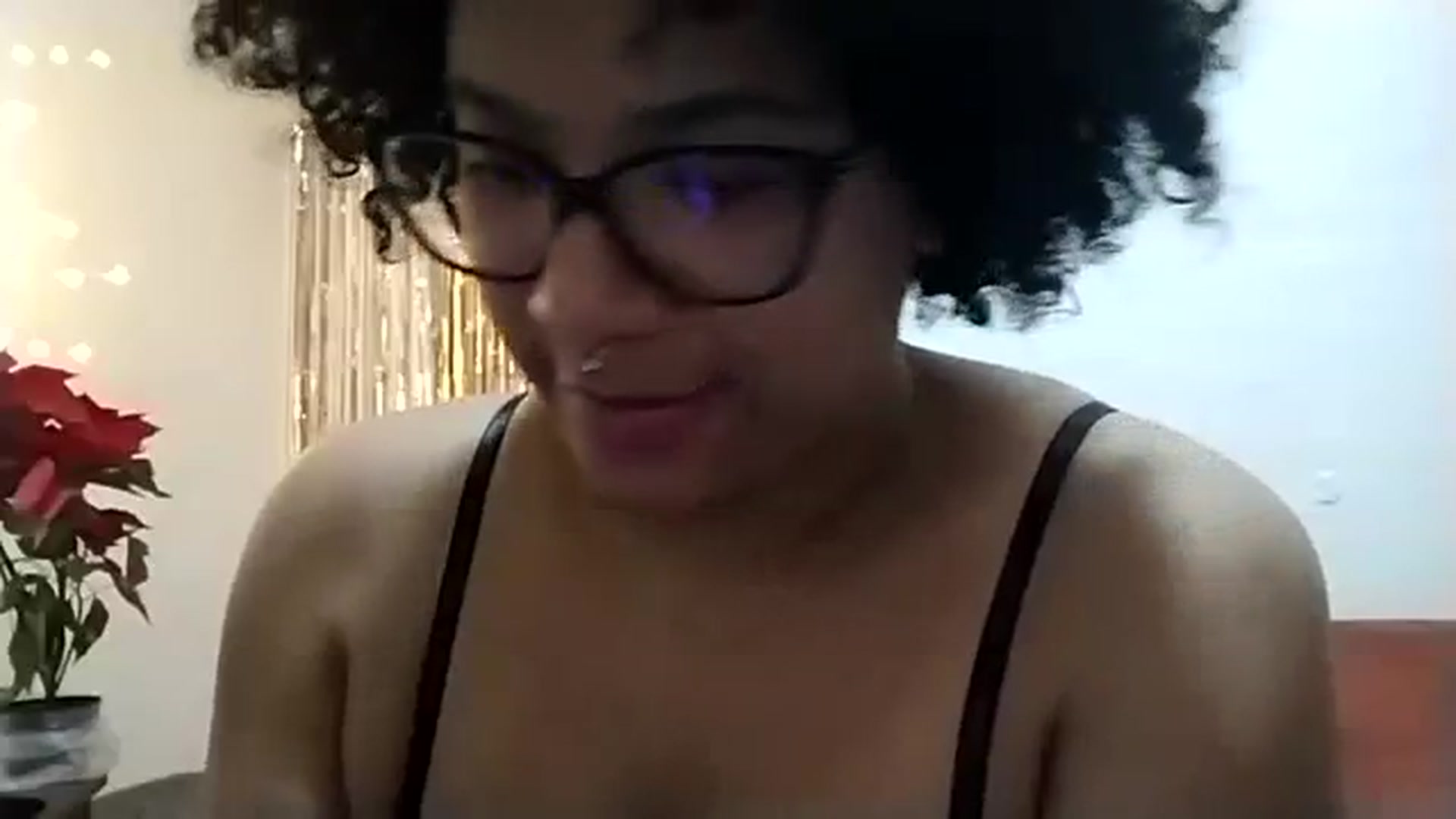 Gallery image thumbnail from Mysticbae's myfreecams stream on, 01/02/2024, 03:04 image 12 of 20