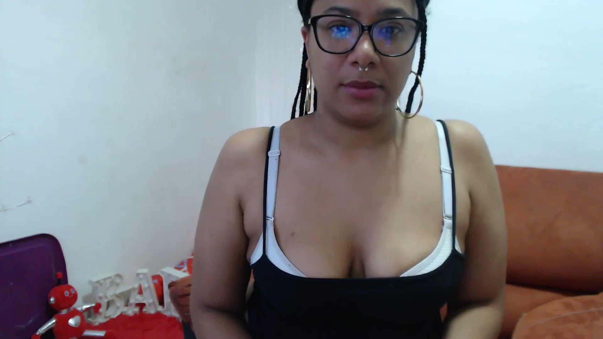 Gallery image thumbnail from Mysticbae's myfreecams stream on, 03/19/2024, 01:04 image 7 of 20