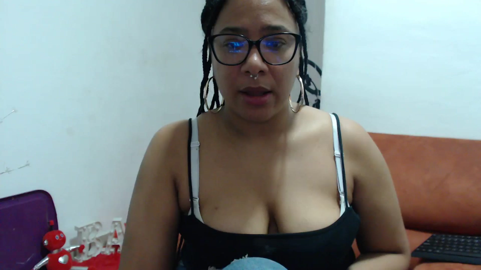 Gallery image thumbnail from Mysticbae's myfreecams stream on, 03/19/2024, 01:04 image 19 of 20
