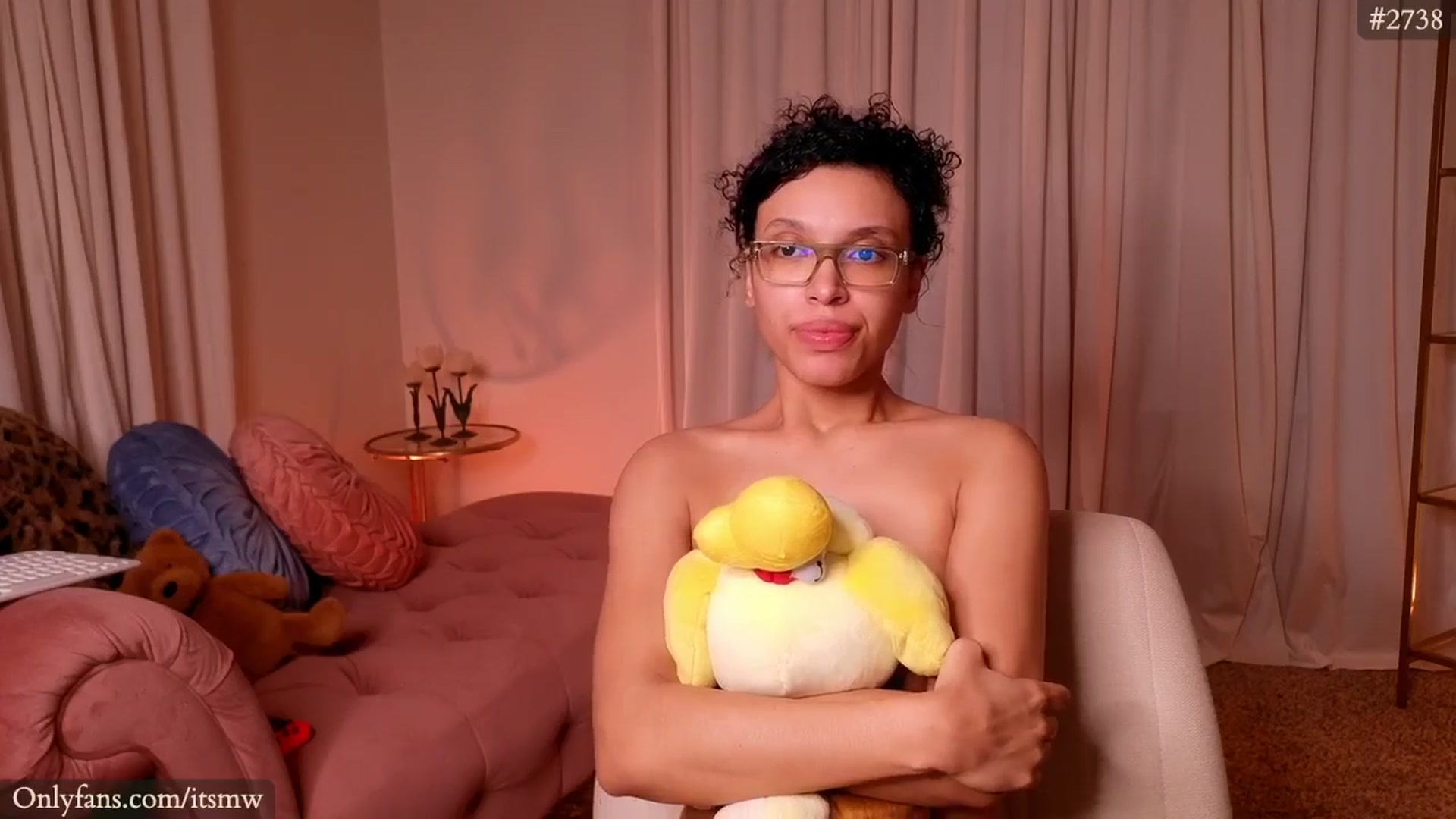 Gallery image thumbnail from Mystywaterz's myfreecams stream on, 04/14/2024, 08:04 image 11 of 20