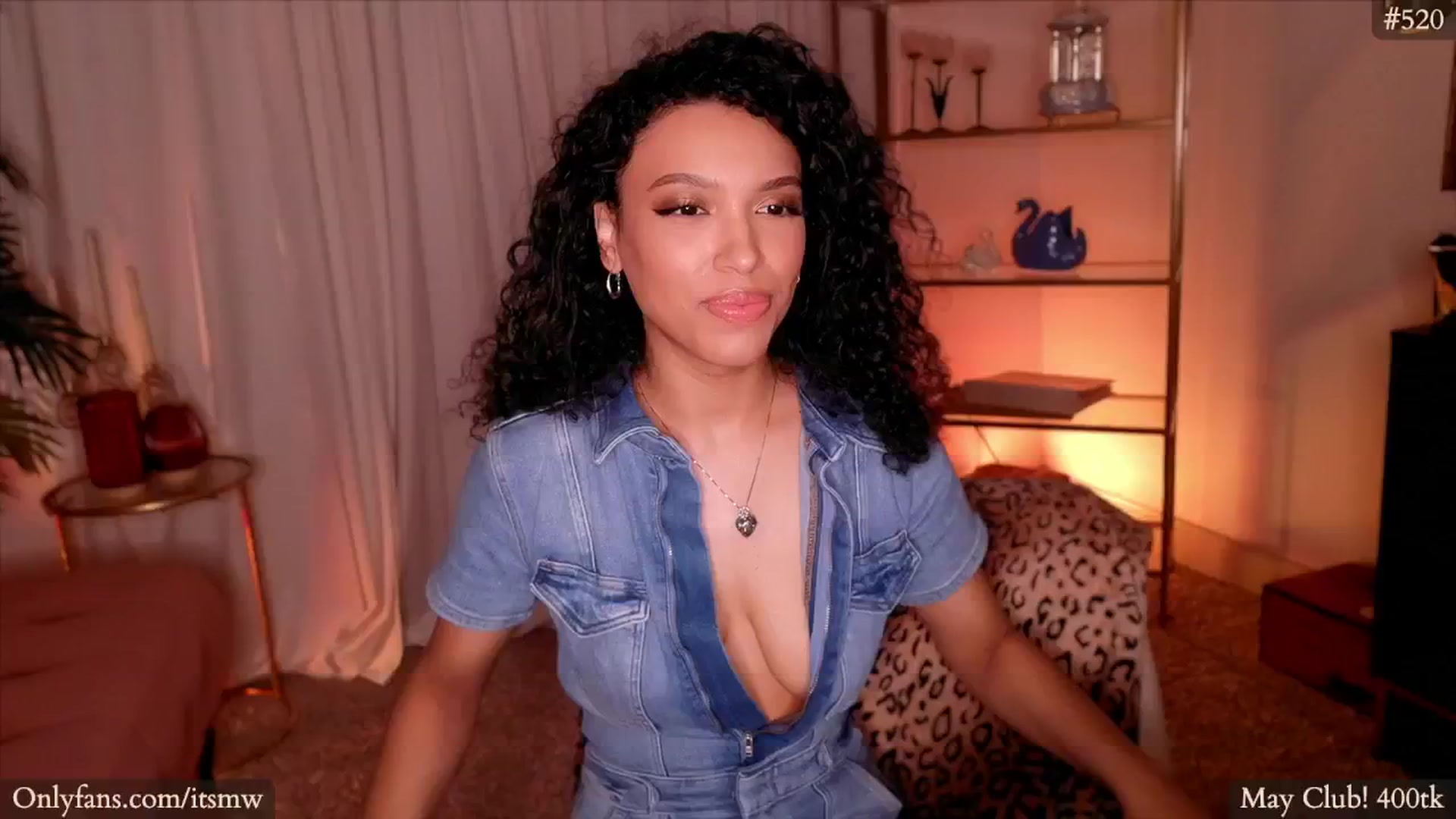 Gallery image thumbnail from Mystywaterz's myfreecams stream on, 05/02/2024, 04:16 image 10 of 20