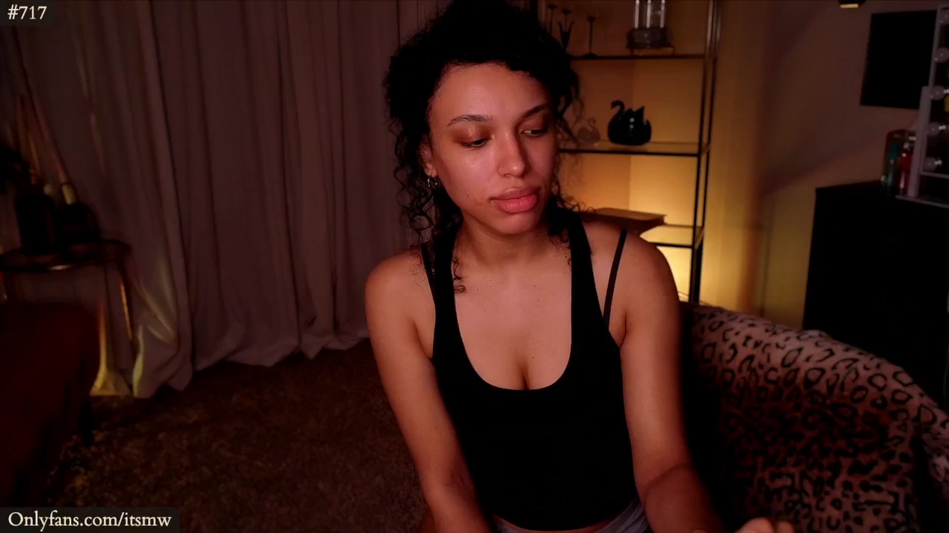 Gallery image thumbnail from Mystywaterz's myfreecams stream on, 05/21/2024, 04:06 image 5 of 20
