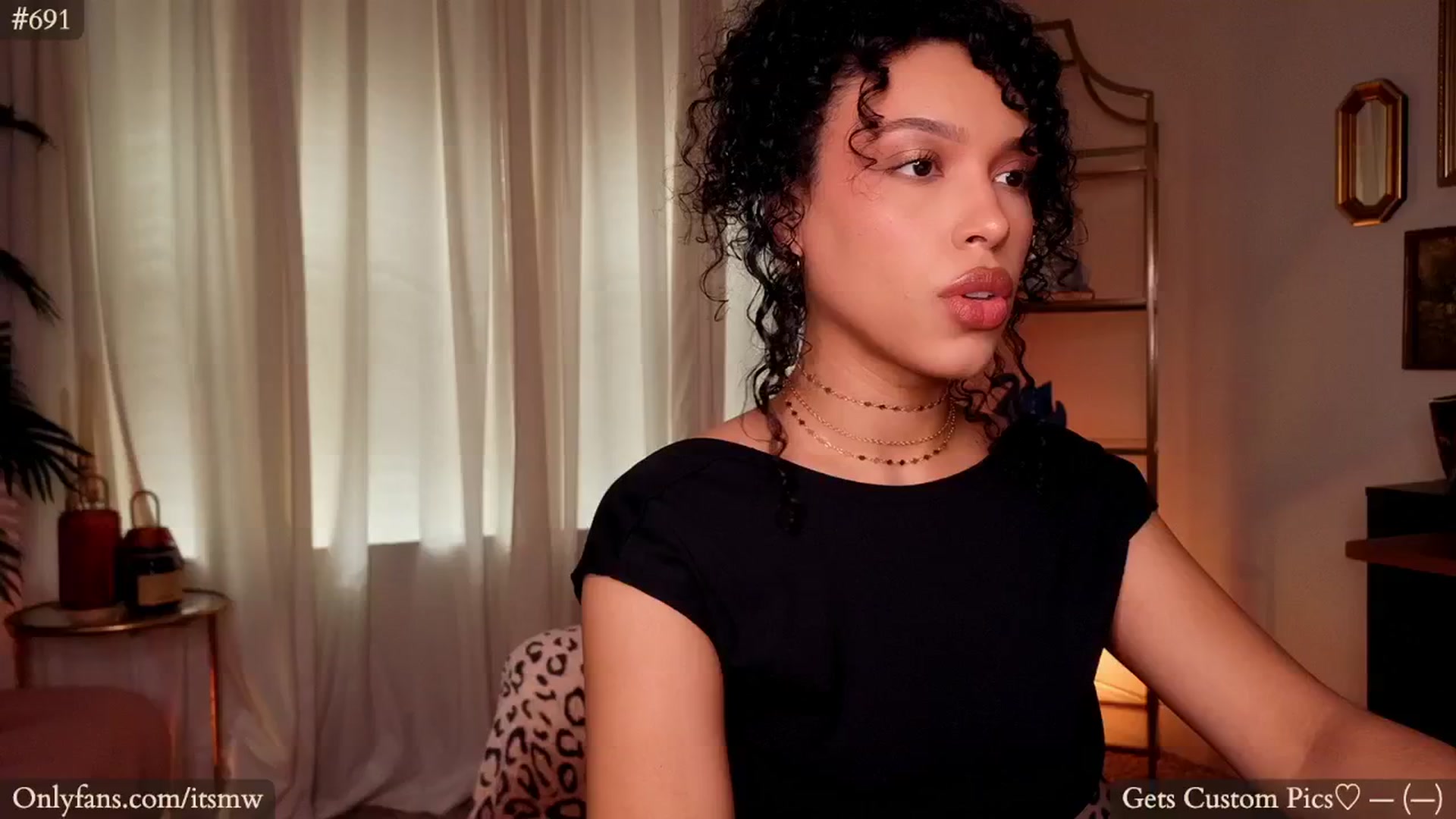 Gallery image thumbnail from Mystywaterz's myfreecams stream on, 05/29/2024, 22:11 image 2 of 20