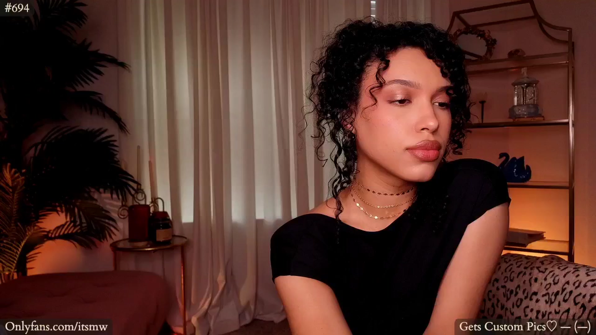 Gallery image thumbnail from Mystywaterz's myfreecams stream on, 05/29/2024, 22:11 image 15 of 20