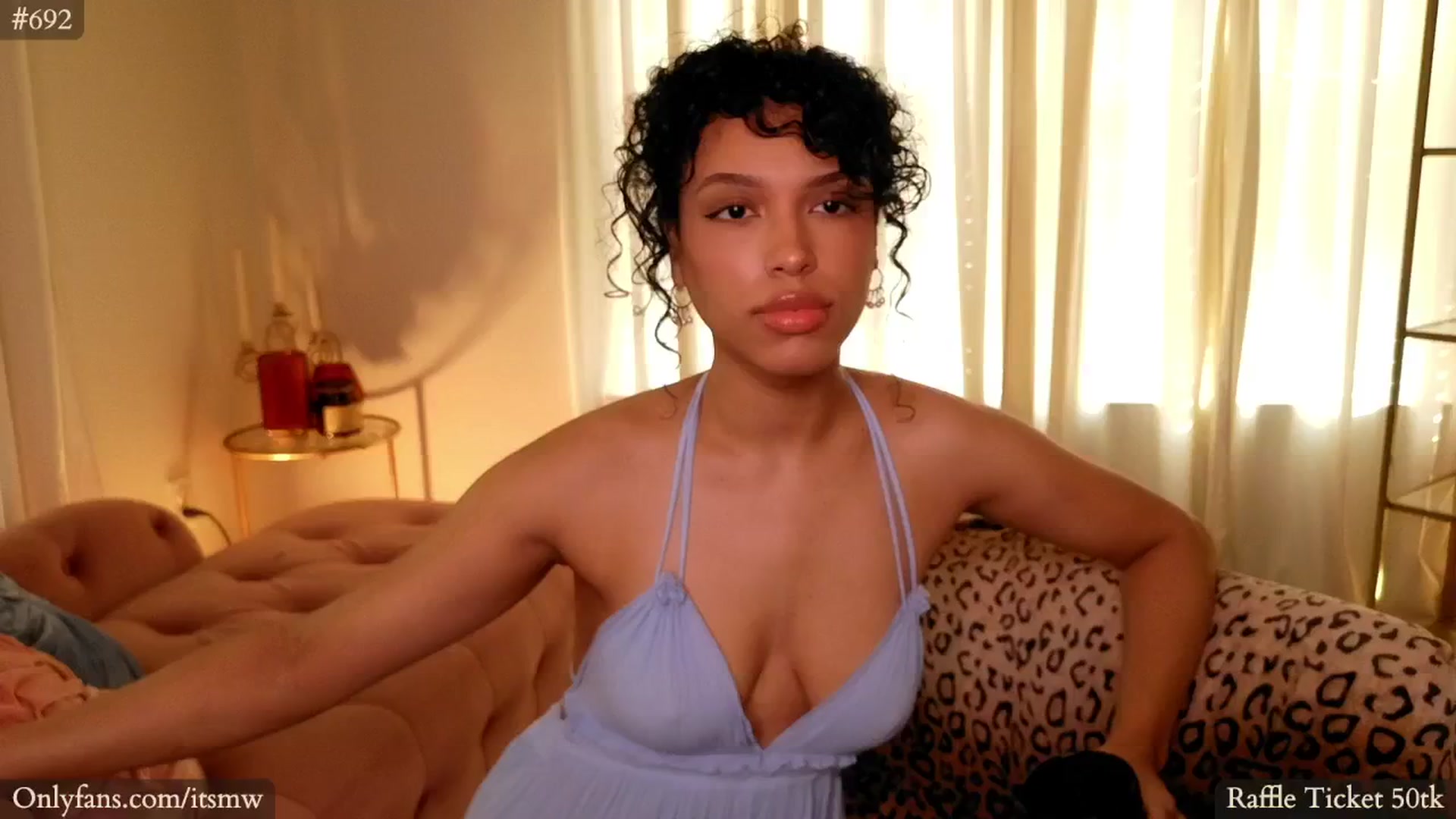 Gallery image thumbnail from Mystywaterz's myfreecams stream on, 06/06/2024, 24:48 image 3 of 20