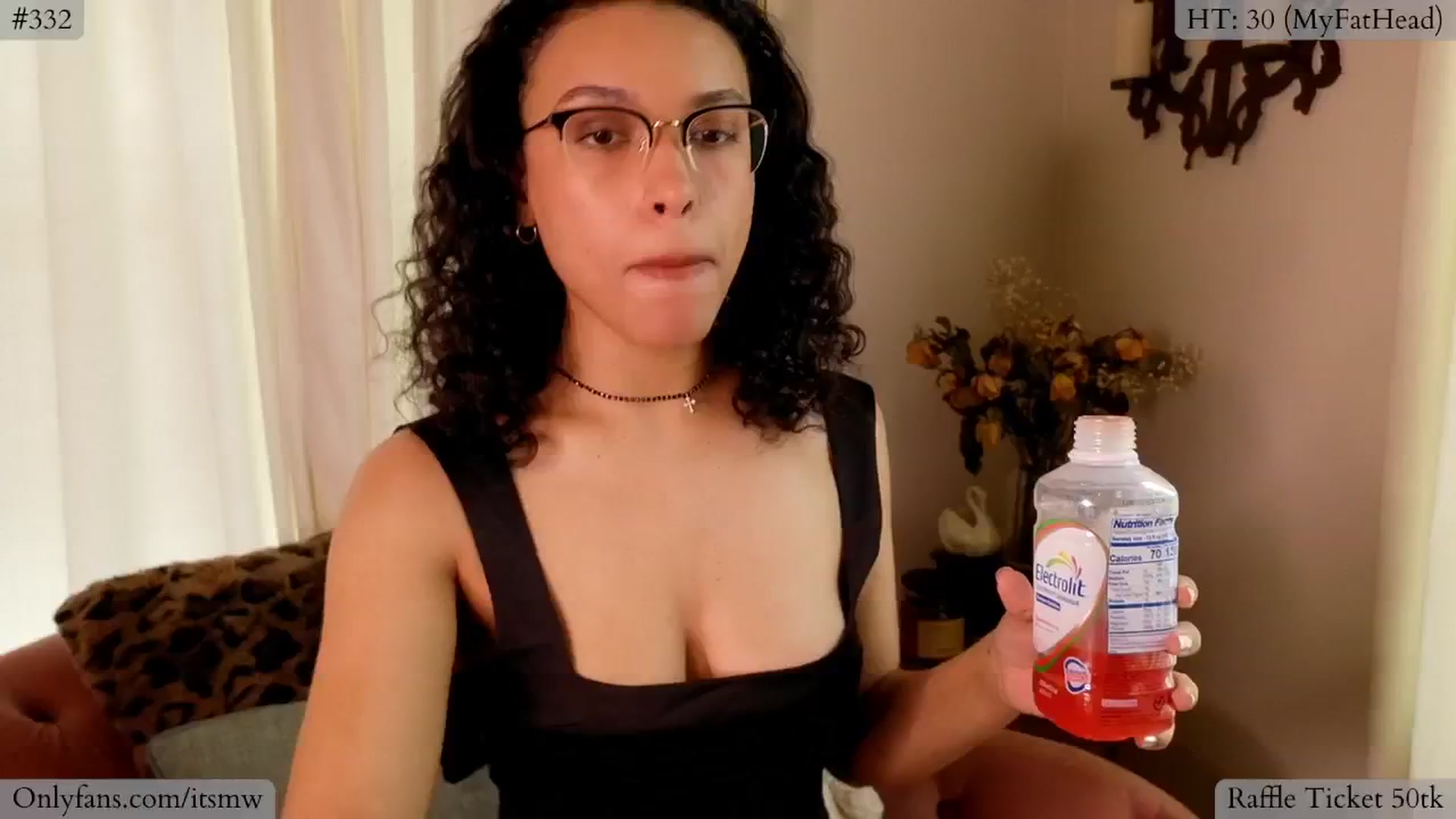 Gallery image thumbnail from Mystywaterz's myfreecams stream on, 06/11/2024, 21:54 image 18 of 20