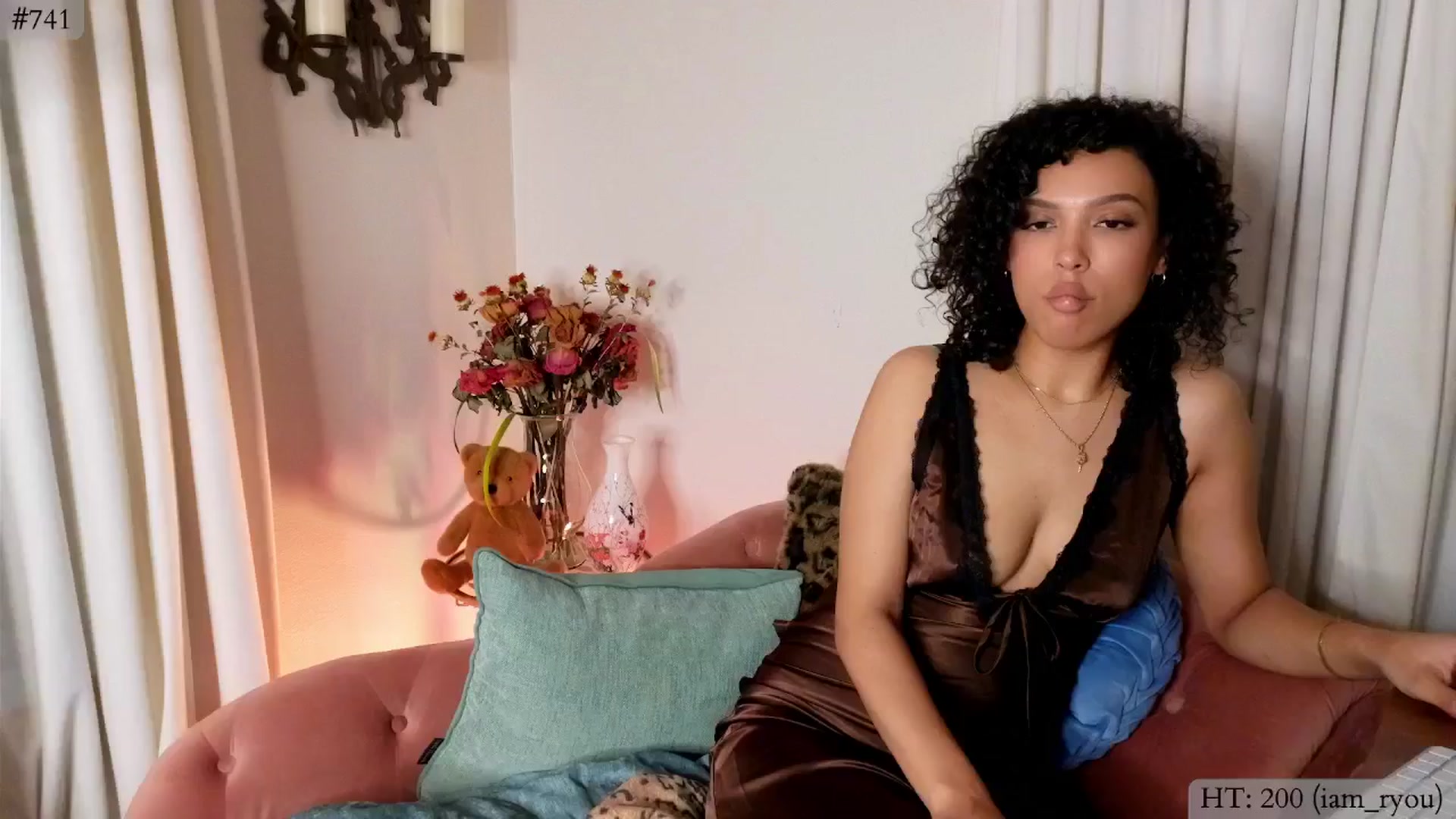 Gallery image thumbnail from Mystywaterz's myfreecams stream on, 08/26/2024, 01:22 image 18 of 20