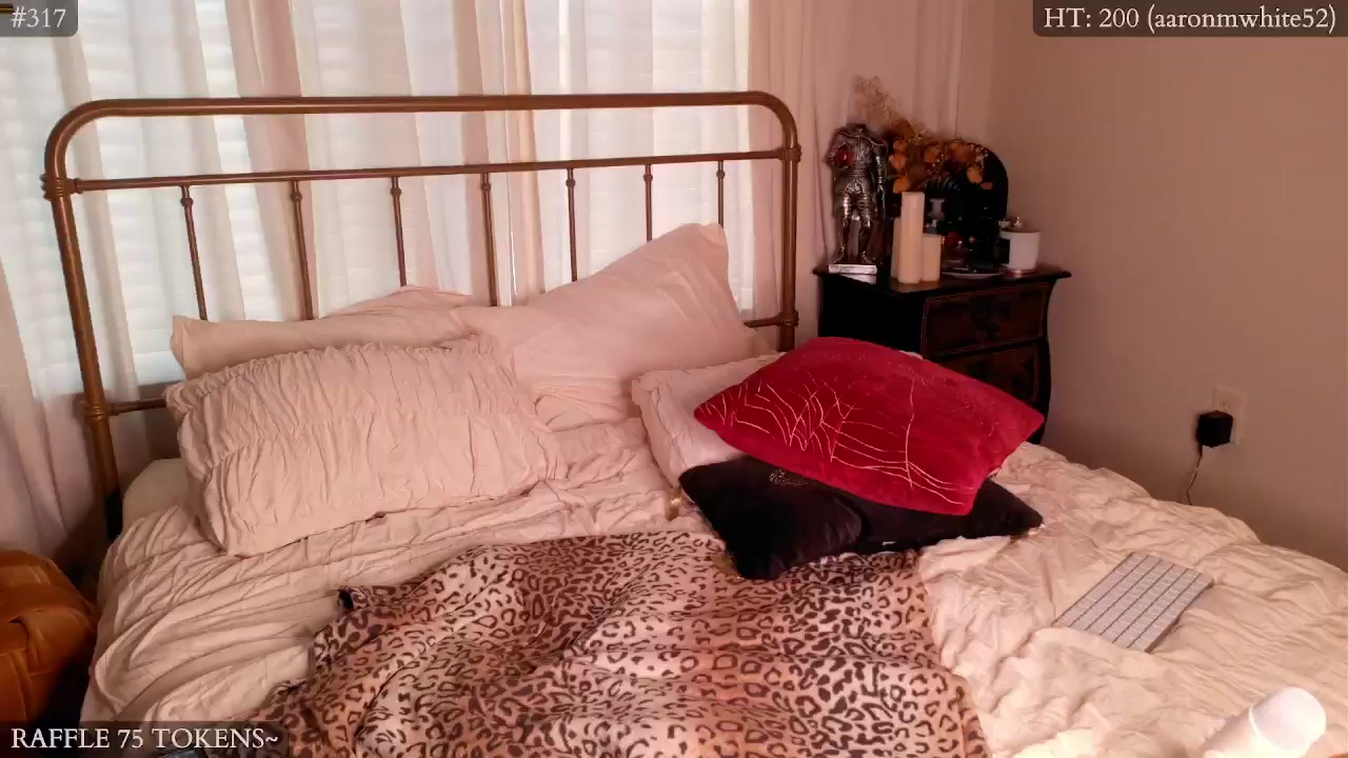 Gallery image thumbnail from Mystywaterz's myfreecams stream on, 09/21/2024, 02:31 image 3 of 20