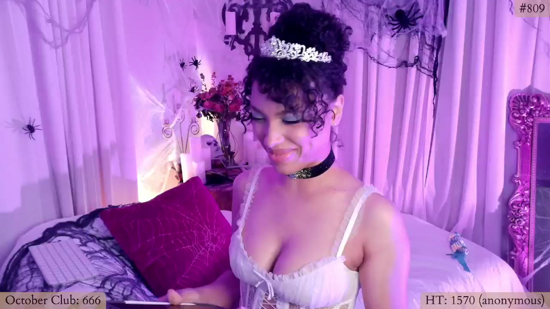 Gallery image thumbnail from Mystywaterz's myfreecams stream on, 10/14/2024, 08:44 image 17 of 20