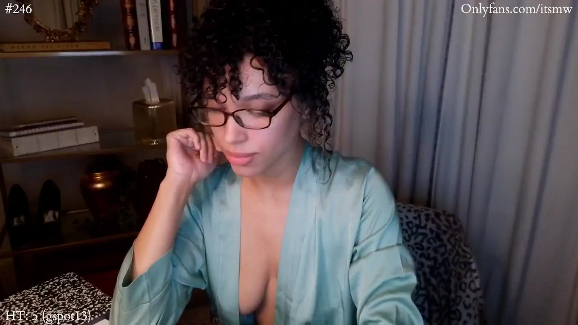 Gallery image thumbnail from Mystywaterz's myfreecams stream on, 11/18/2024, 08:24 image 5 of 20