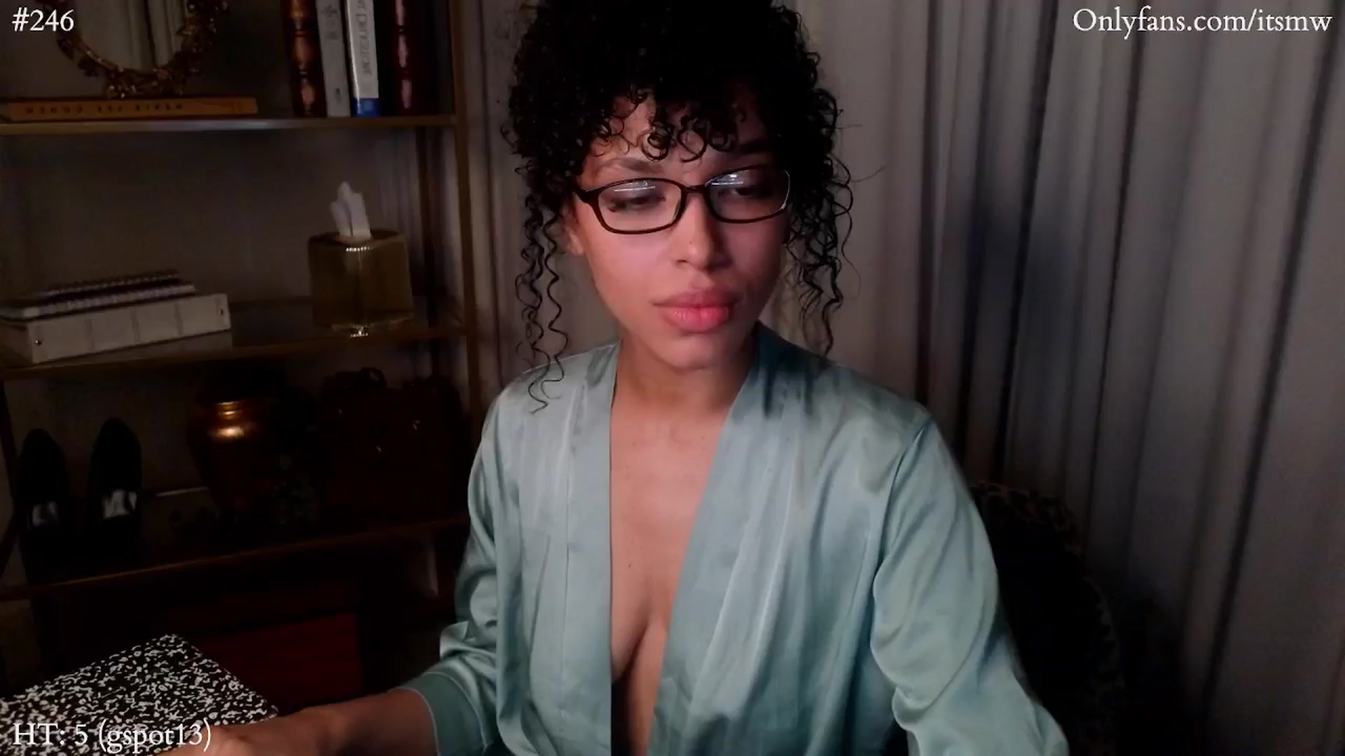 Gallery image thumbnail from Mystywaterz's myfreecams stream on, 11/18/2024, 08:24 image 3 of 20