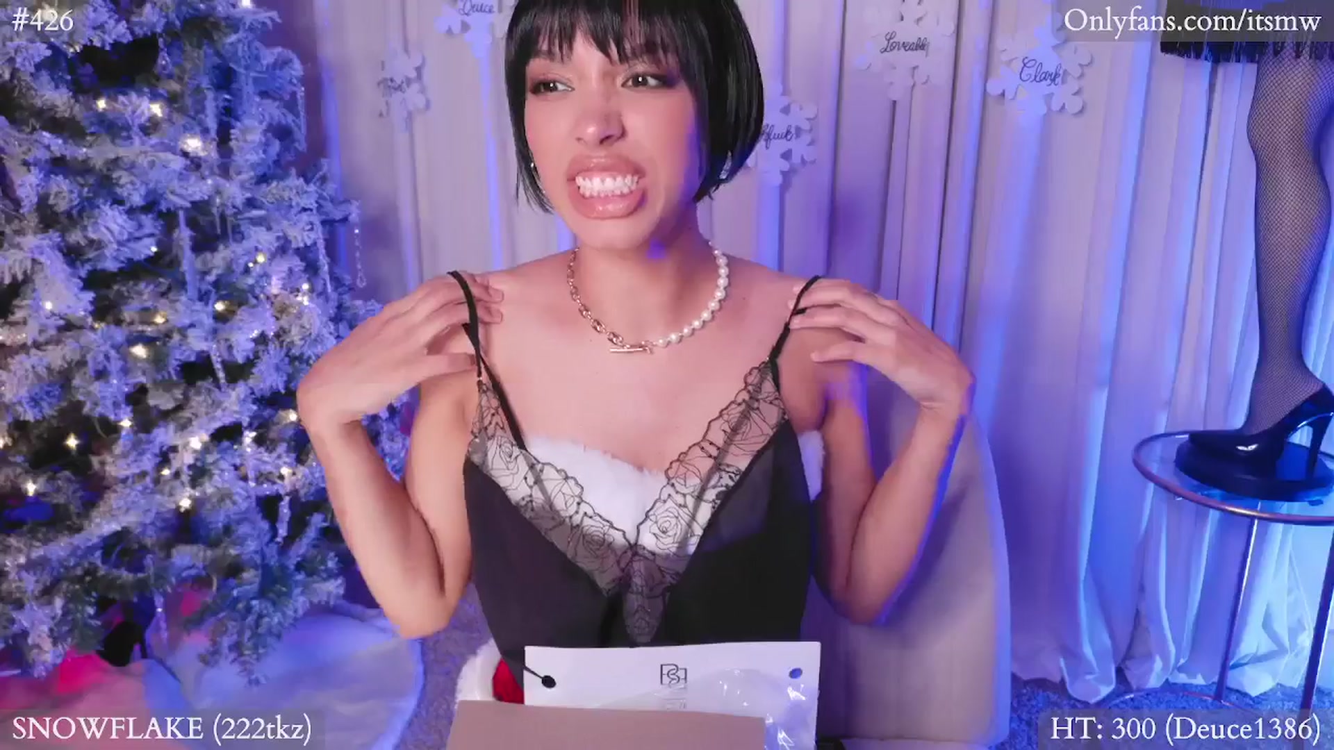 Gallery image thumbnail from Mystywaterz's myfreecams stream on, 12/25/2024, 05:17 image 15 of 20