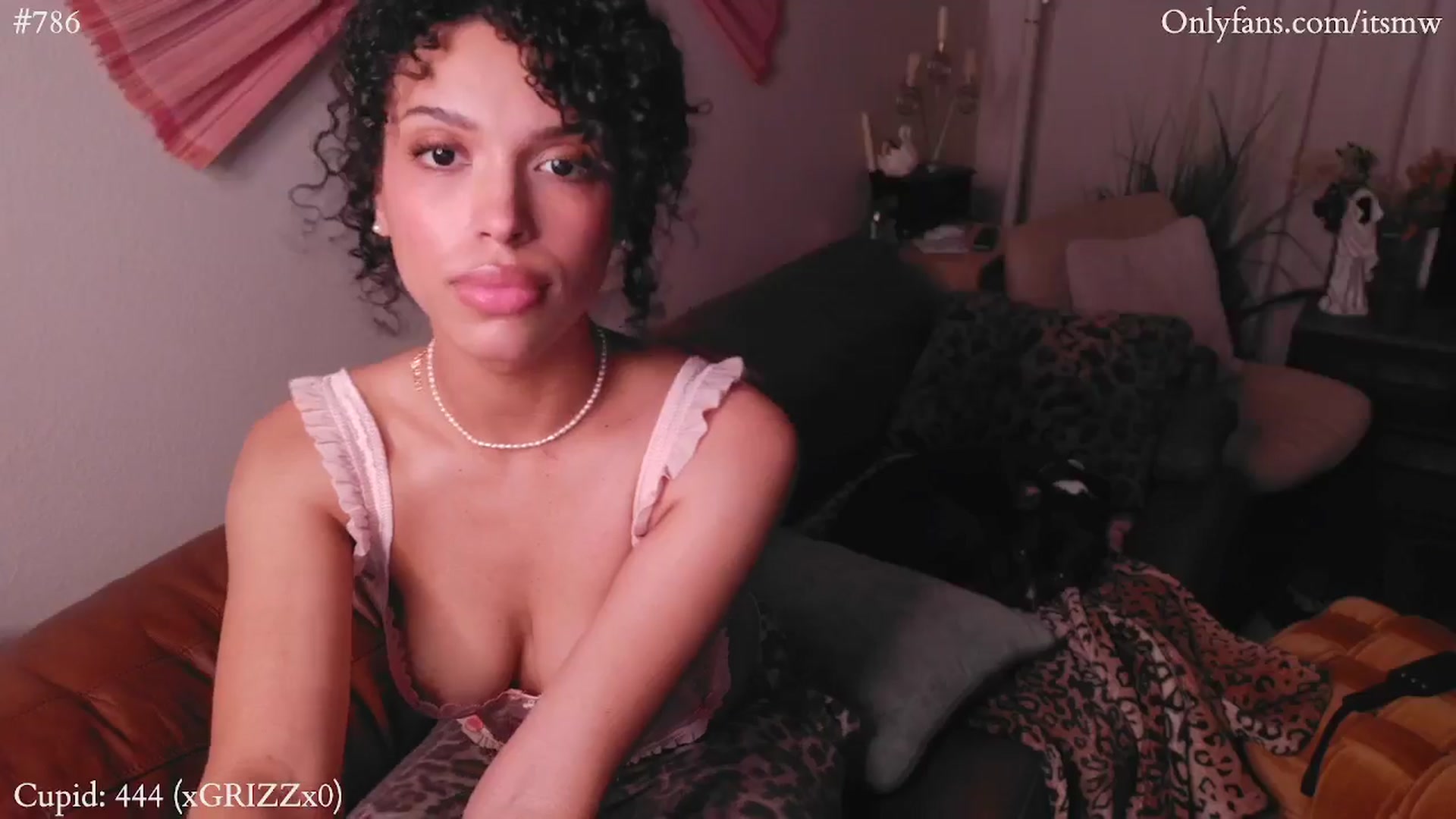 Gallery image thumbnail from Mystywaterz's myfreecams stream on, 02/25/2025, 03:38 image 16 of 20