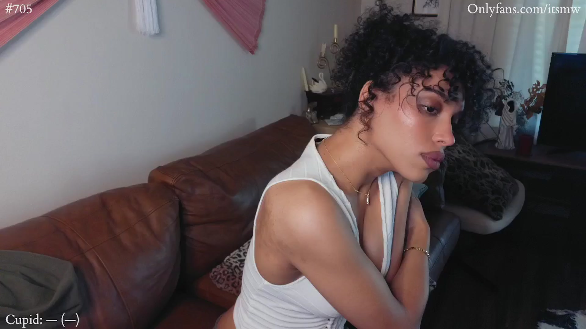 Gallery image thumbnail from Mystywaterz's myfreecams stream on, 02/26/2025, 22:37 image 4 of 20