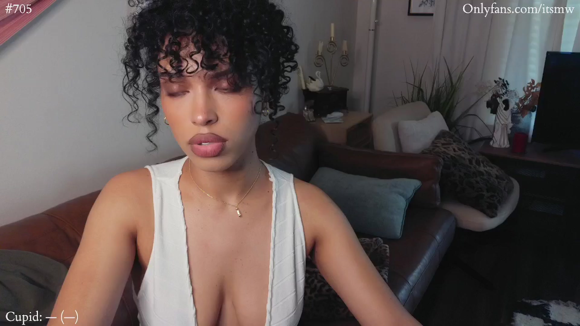 Gallery image thumbnail from Mystywaterz's myfreecams stream on, 02/26/2025, 22:37 image 9 of 20
