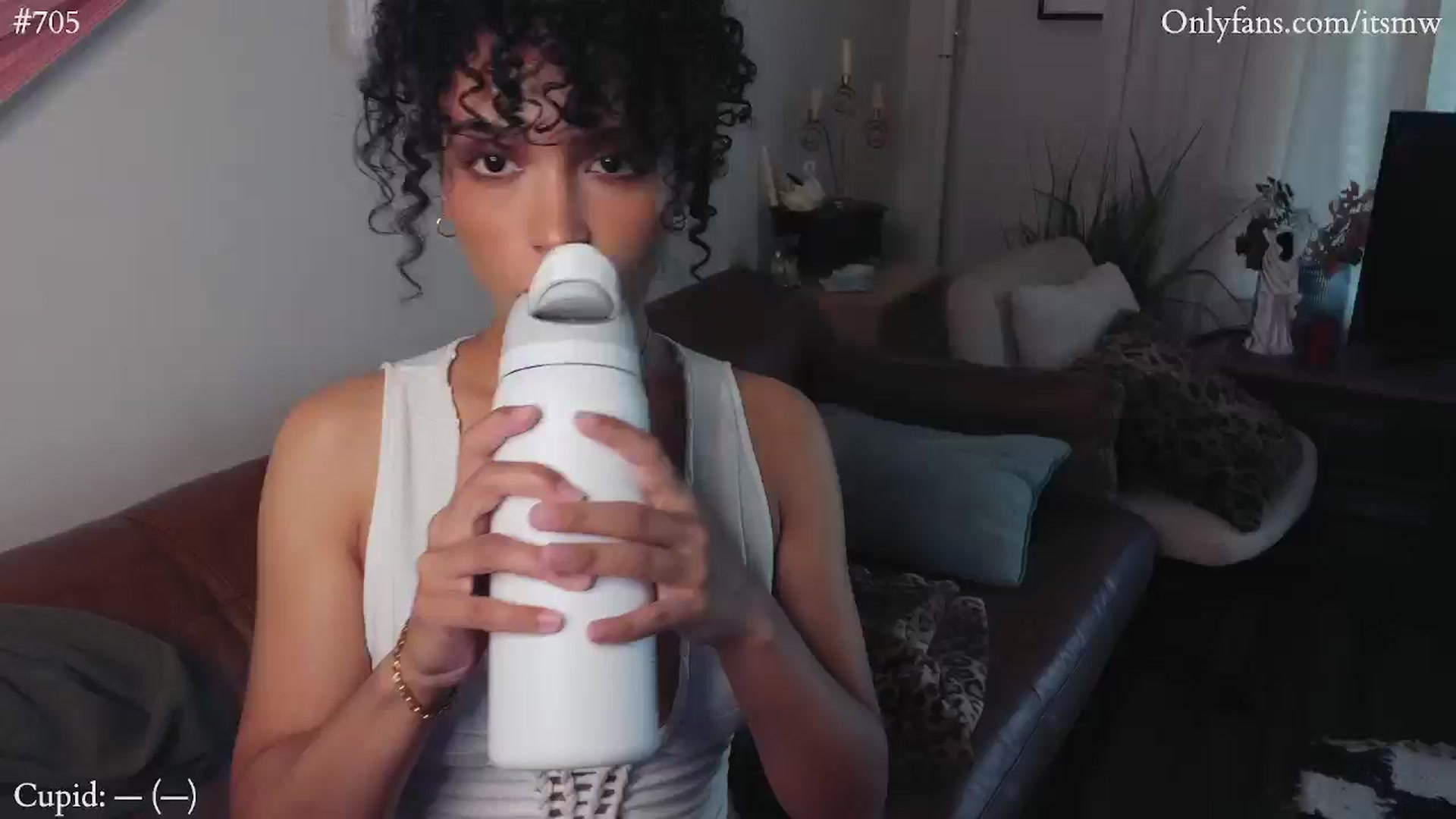 Gallery image thumbnail from Mystywaterz's myfreecams stream on, 02/26/2025, 22:37 image 15 of 20