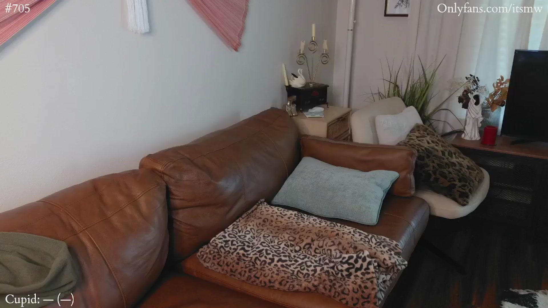 Gallery image thumbnail from Mystywaterz's myfreecams stream on, 02/26/2025, 22:37 image 3 of 20