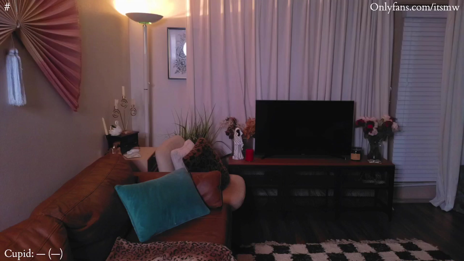 Gallery image thumbnail from Mystywaterz's myfreecams stream on, 03/05/2025, 05:13 image 1 of 20