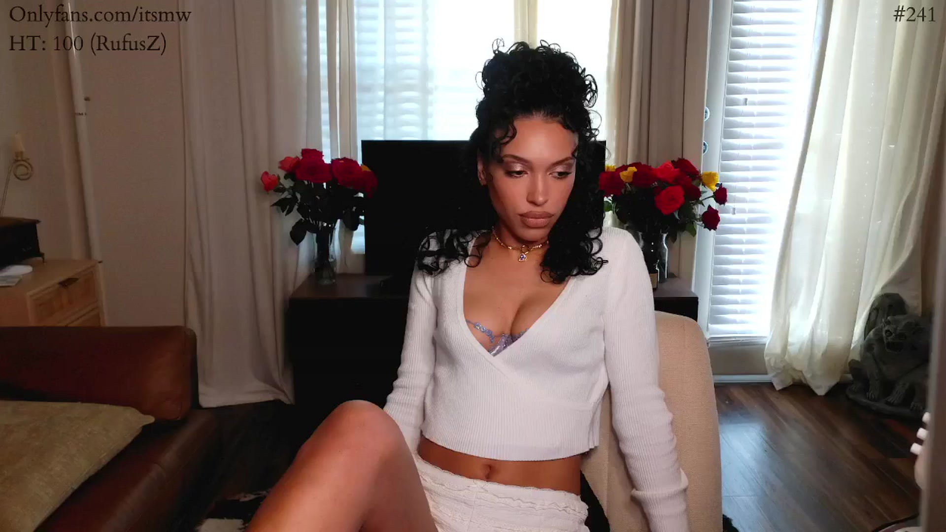 Gallery image thumbnail from Mystywaterz's myfreecams stream on, 03/19/2025, 02:41 image 2 of 20