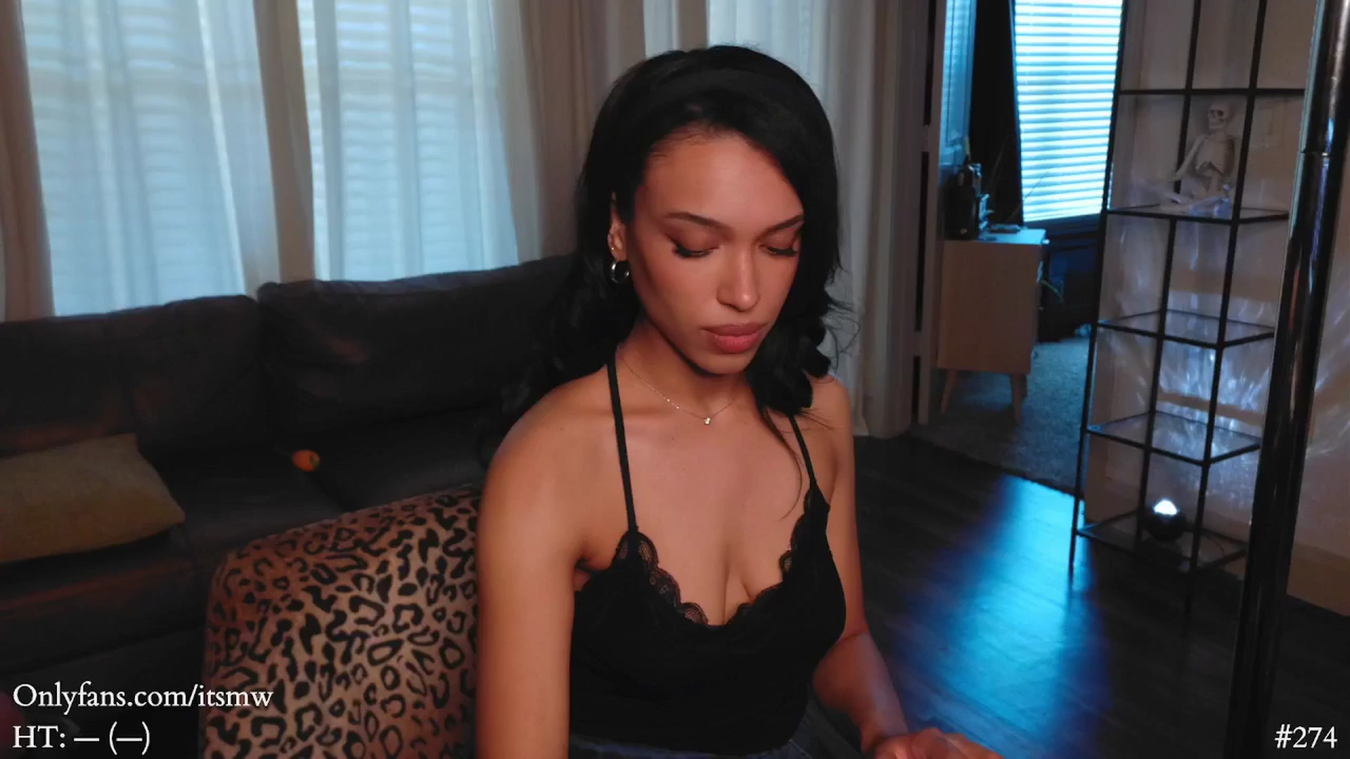Gallery image thumbnail from Mystywaterz's myfreecams stream on, 03/25/2025, 21:00 image 10 of 20