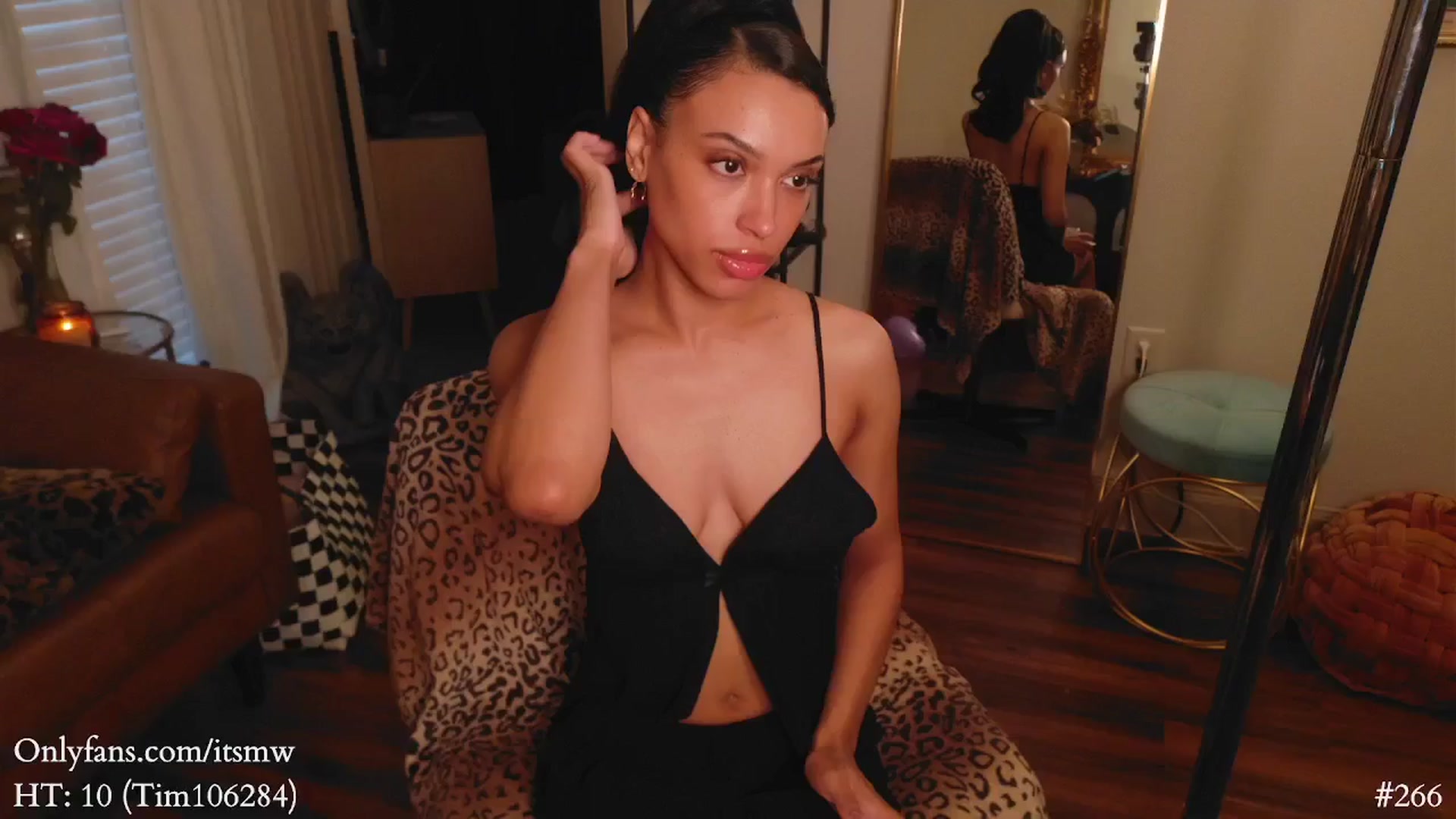 Gallery image thumbnail from Mystywaterz's myfreecams stream on, 03/30/2025, 24:50 image 4 of 20