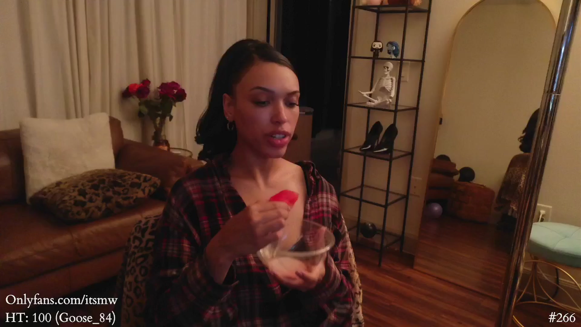 Gallery image thumbnail from Mystywaterz's myfreecams stream on, 03/30/2025, 04:15 image 18 of 20