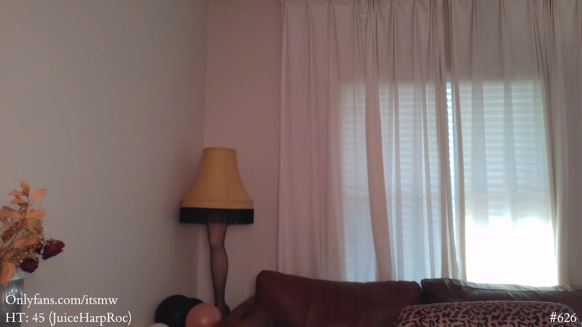 Gallery image thumbnail from Mystywaterz's myfreecams stream on, 04/07/2025, 22:40 image 4 of 20