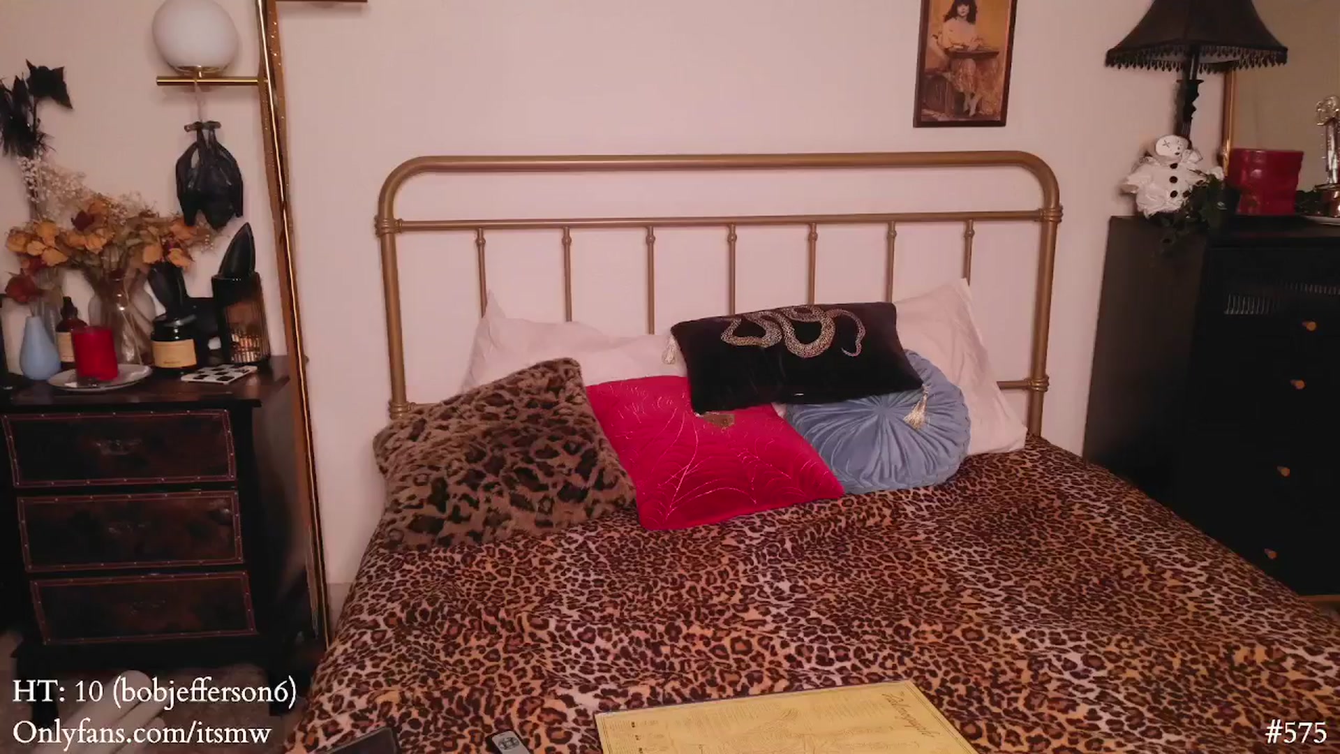 Gallery image thumbnail from Mystywaterz's myfreecams stream on, 04/22/2025, 02:16 image 20 of 20