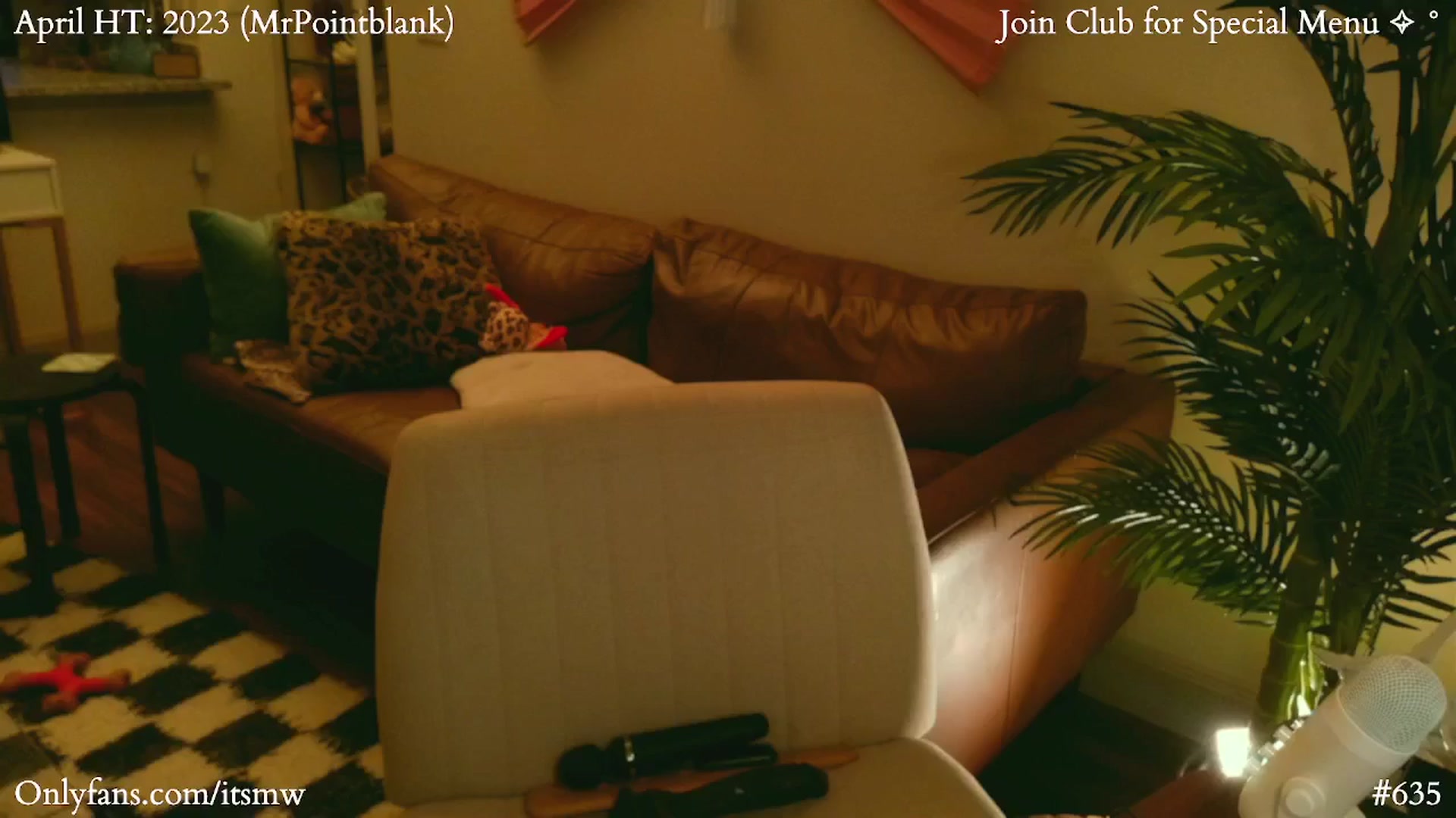 Gallery image thumbnail from Mystywaterz's myfreecams stream on, 04/27/2025, 01:07 image 18 of 20