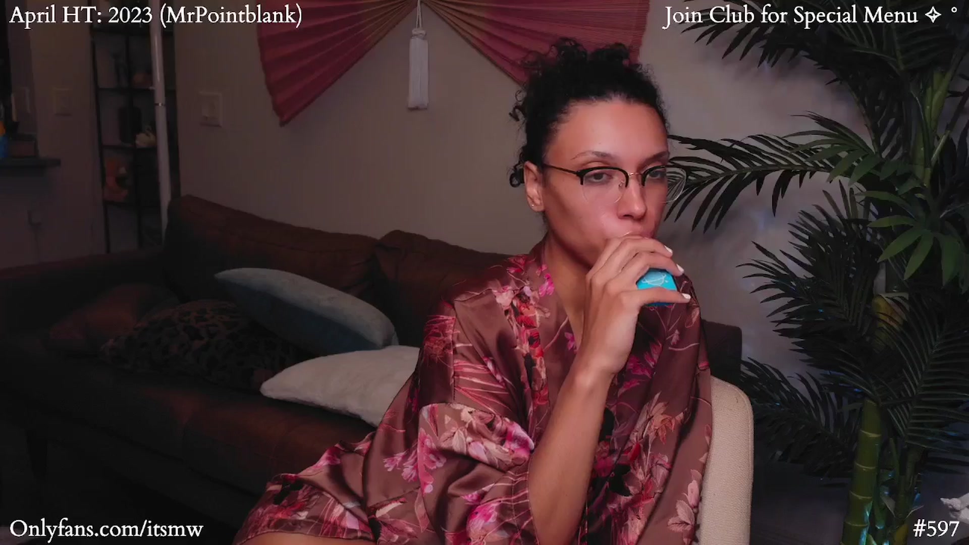 Gallery image thumbnail from Mystywaterz's myfreecams stream on, 04/28/2025, 07:34 image 17 of 20